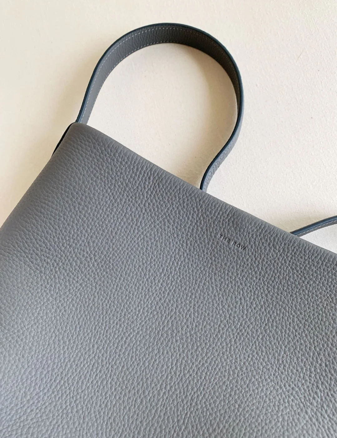 Women's Classic Handbags THE ROW 18070667