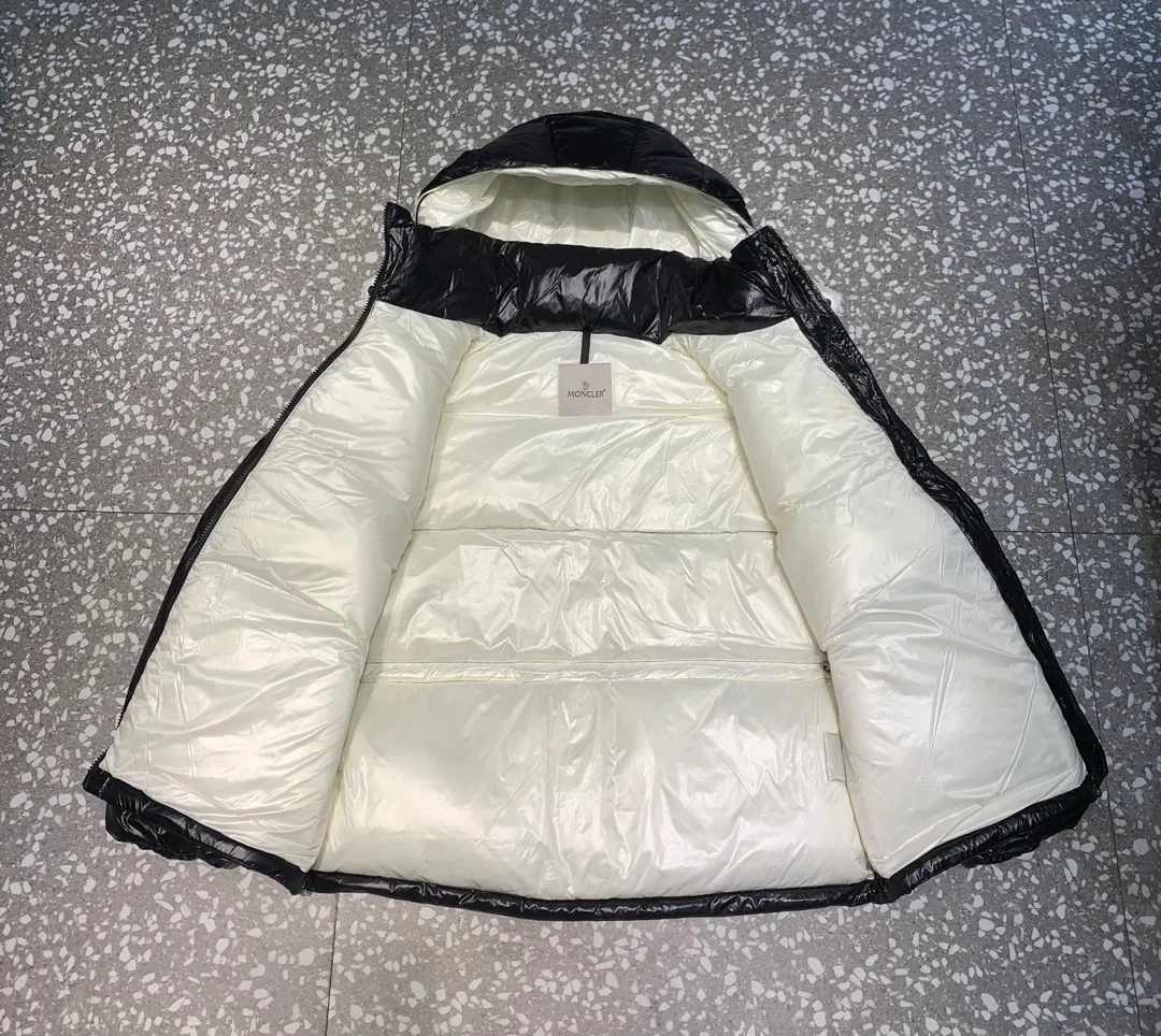 Men's Jackets And Down Jackets MONCLER 18392256