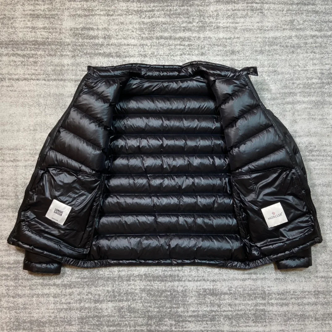 Куртки И Пуховики Мужские Moncler 18658686
