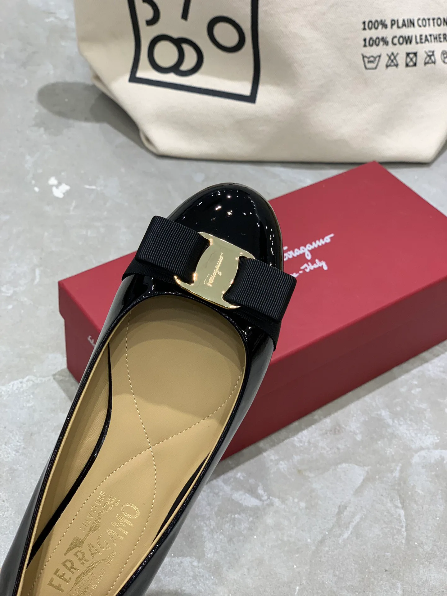 Women's Ballet Flats SALVATORE FERRAGAMO 18340632