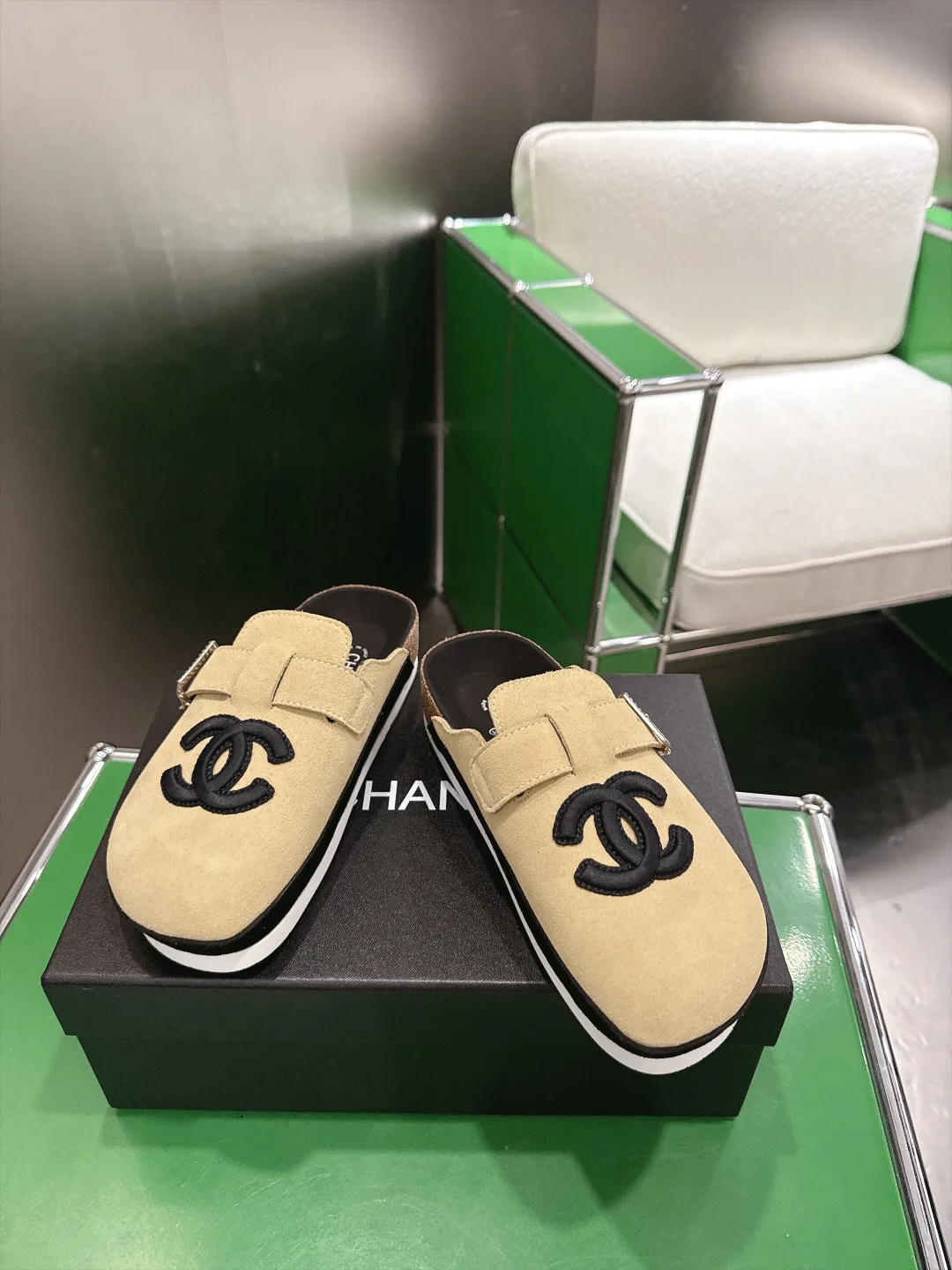 Women's Mules And Clogs CHANEL 18011683