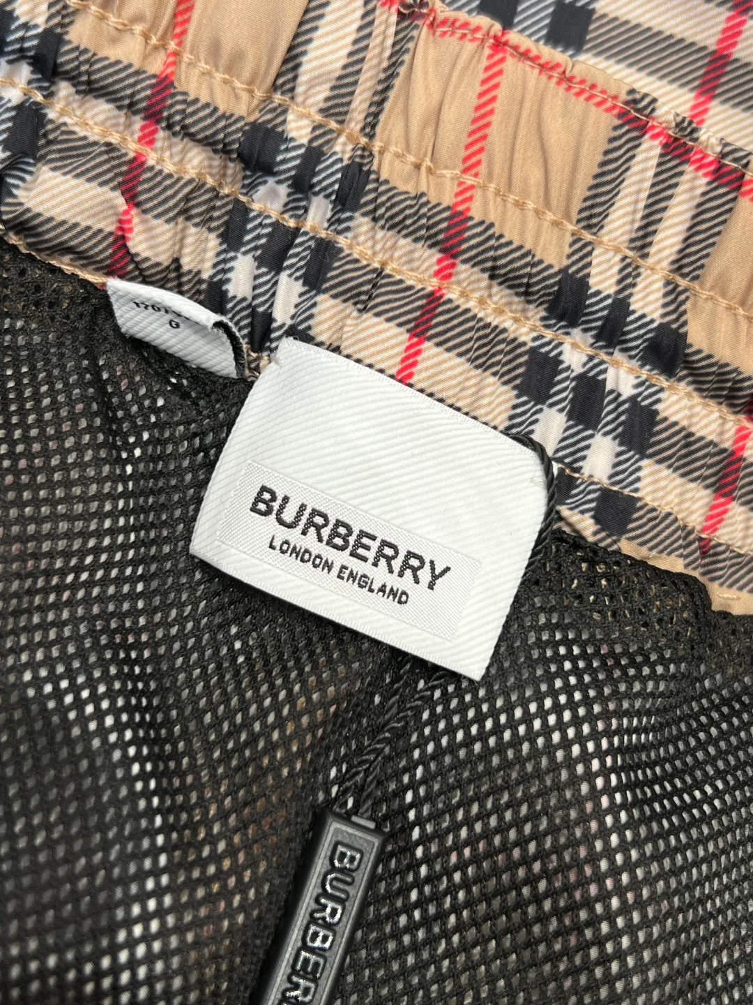 Men's Shorts BURBERRY 17303436