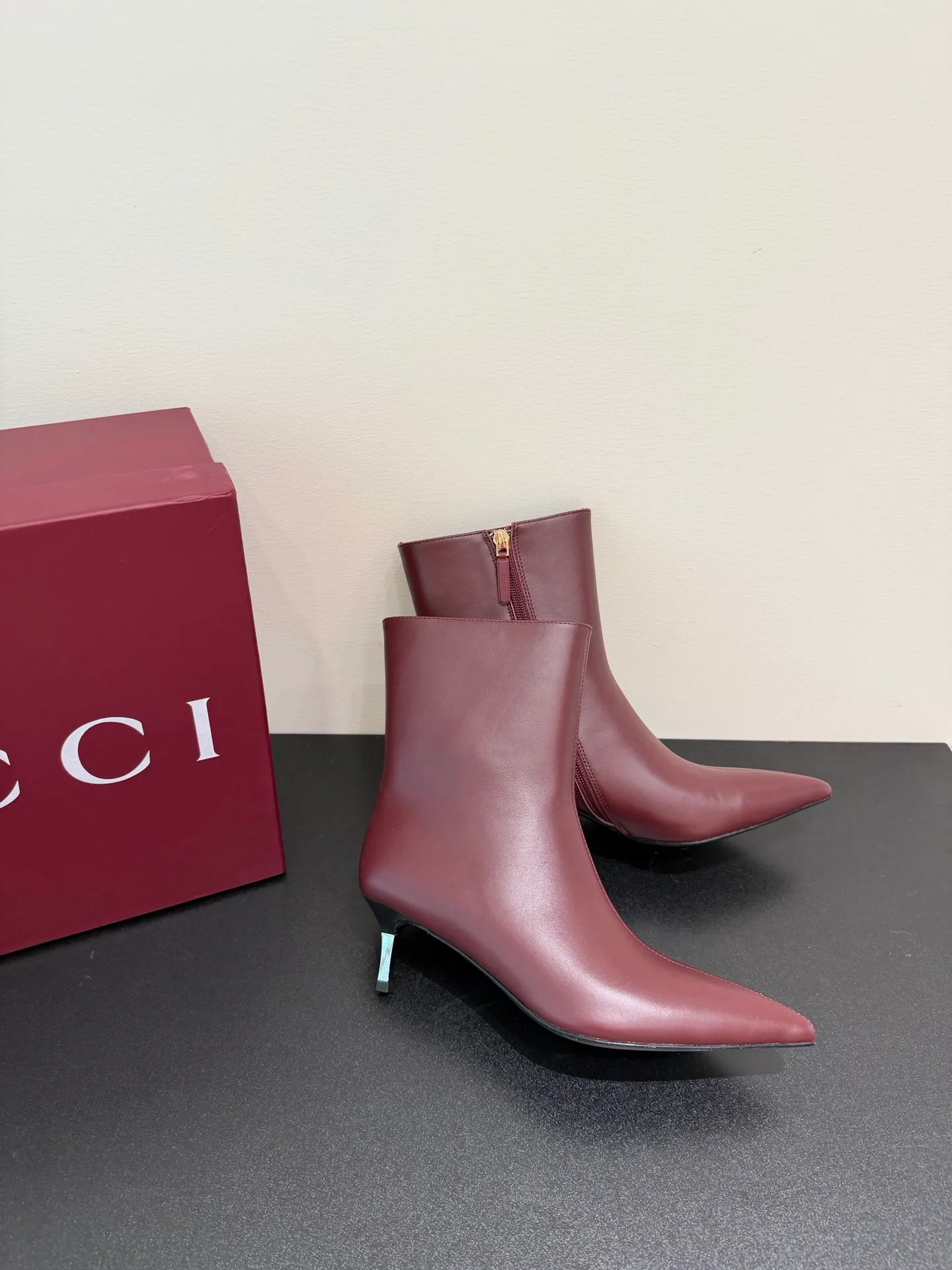 Women's Booties GUCCI 17813850
