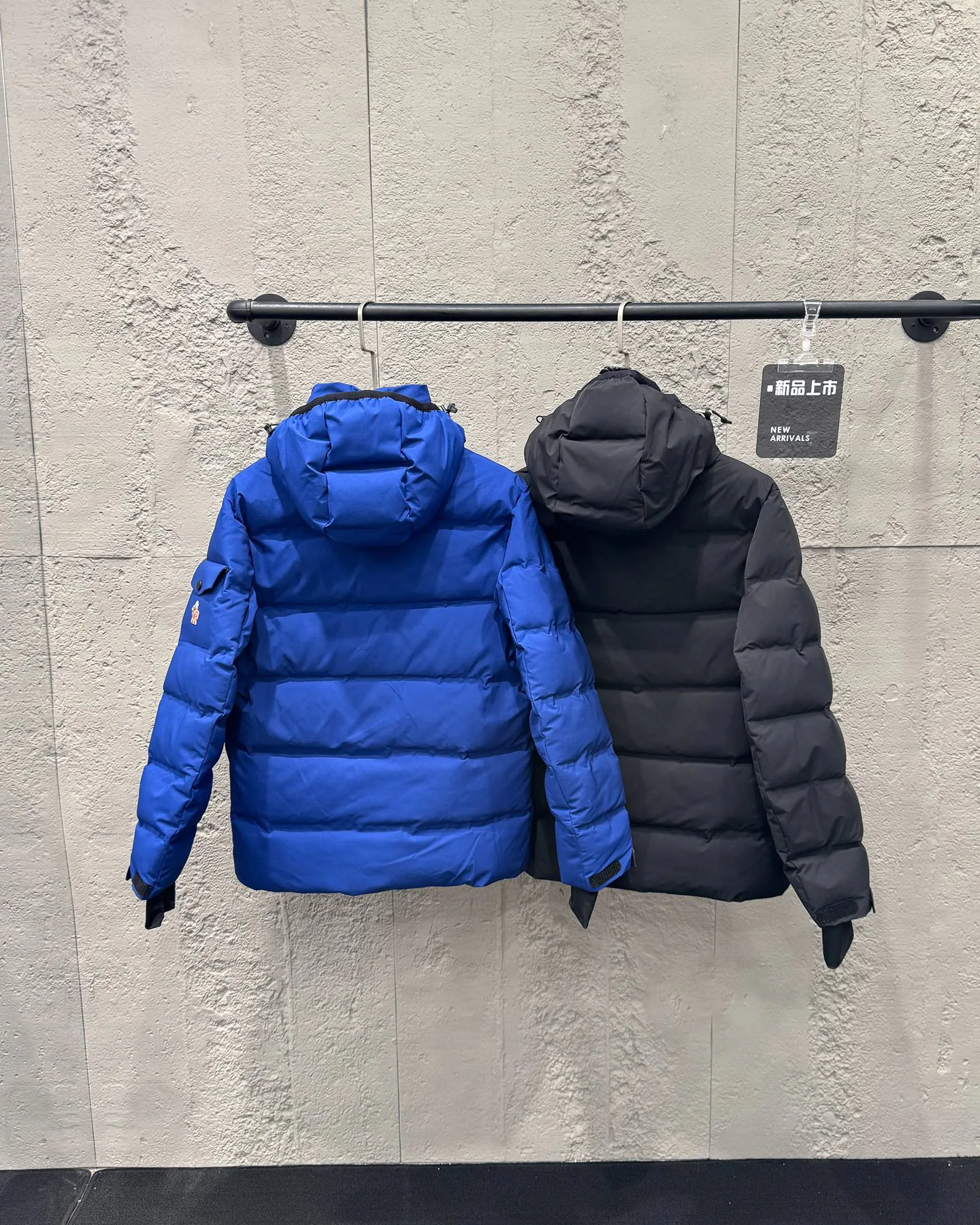 Men's Jackets And Down Jackets MONCLER 17942231