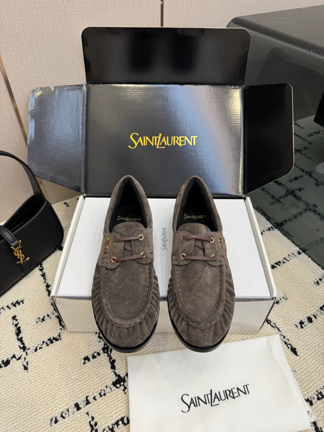 Women's Loafers And Moccasins SAINT LAURENT 18139451