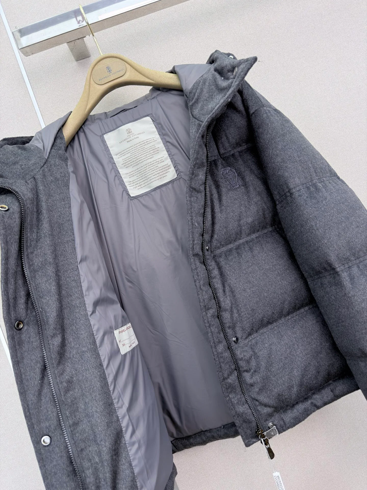 Women's Jackets And Down Jackets BRUNELLO CUCINELLI 18407987