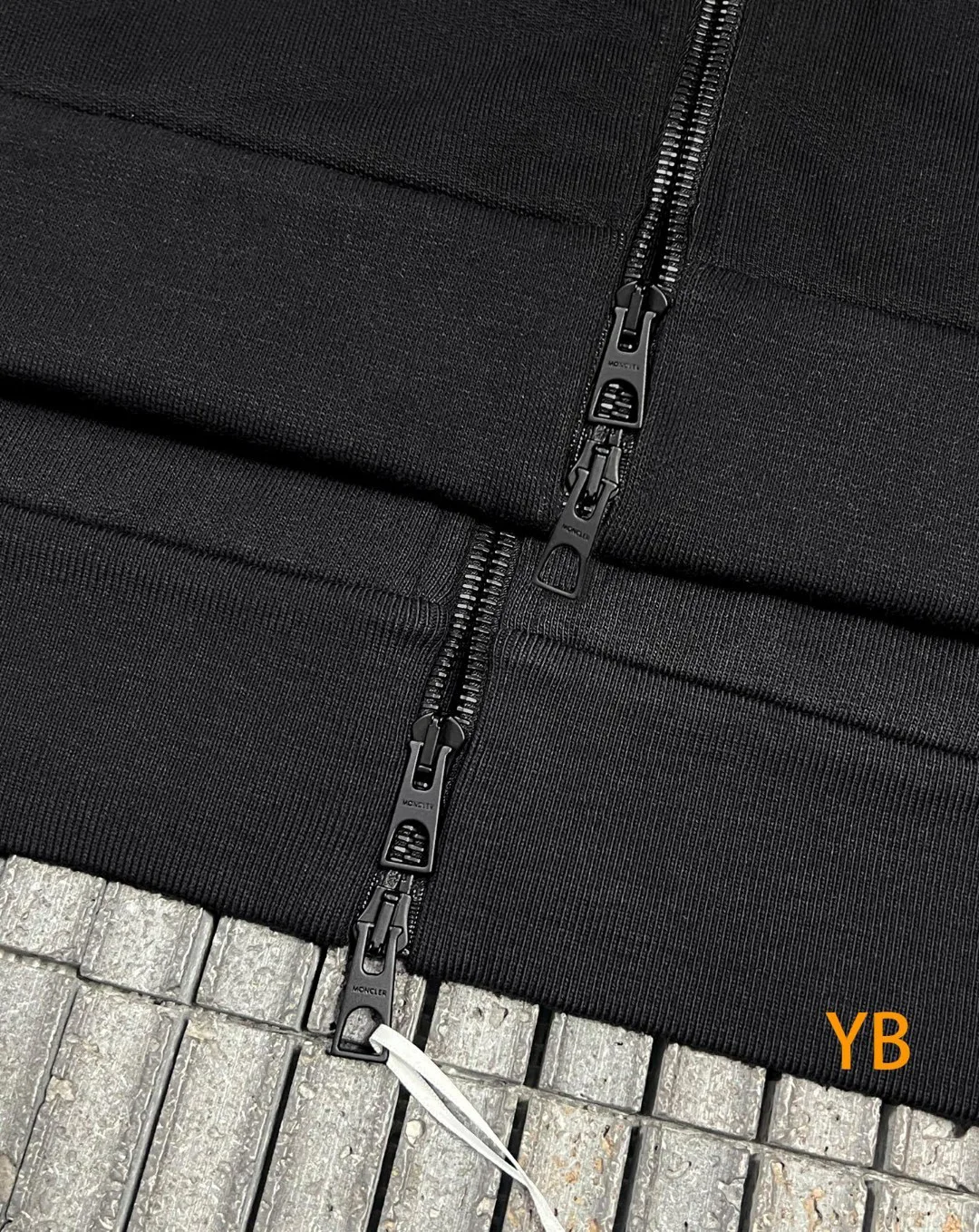 Men's Sweatshirts And Hoodies MONCLER 17571999