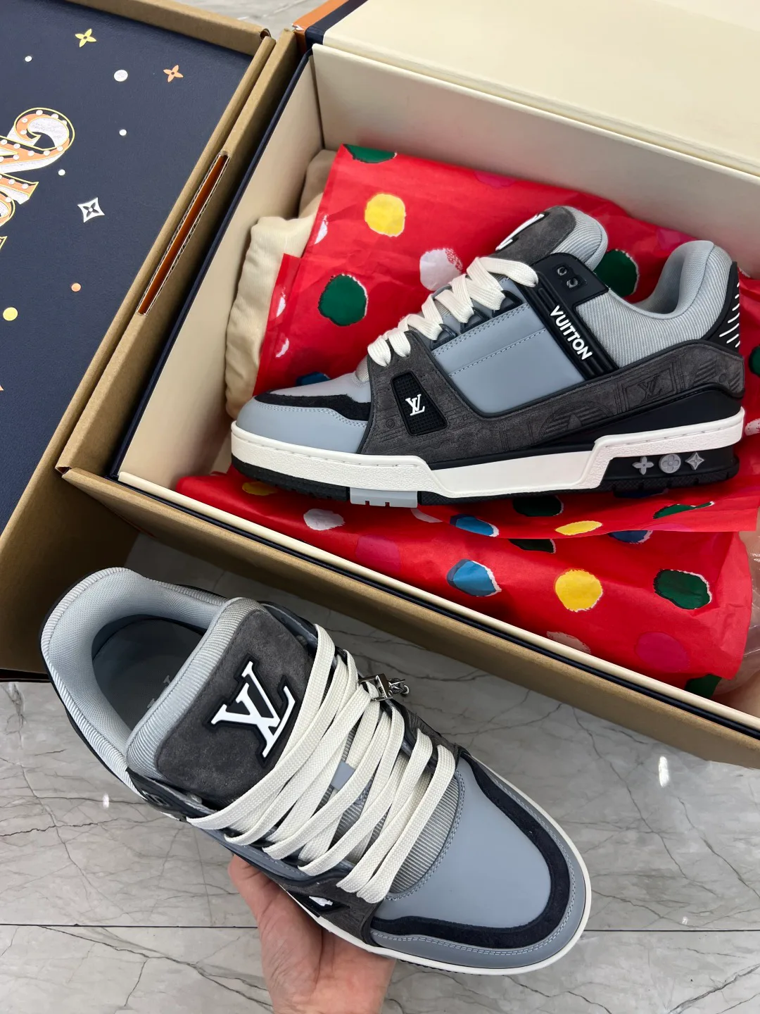 Men's Sneakers LOUIS VUITTON 17941661