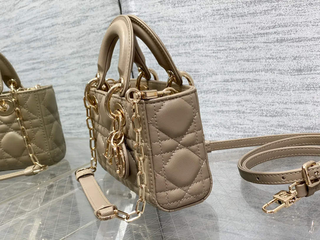 Women's Classic Handbags CHRISTIAN DIOR 17770394