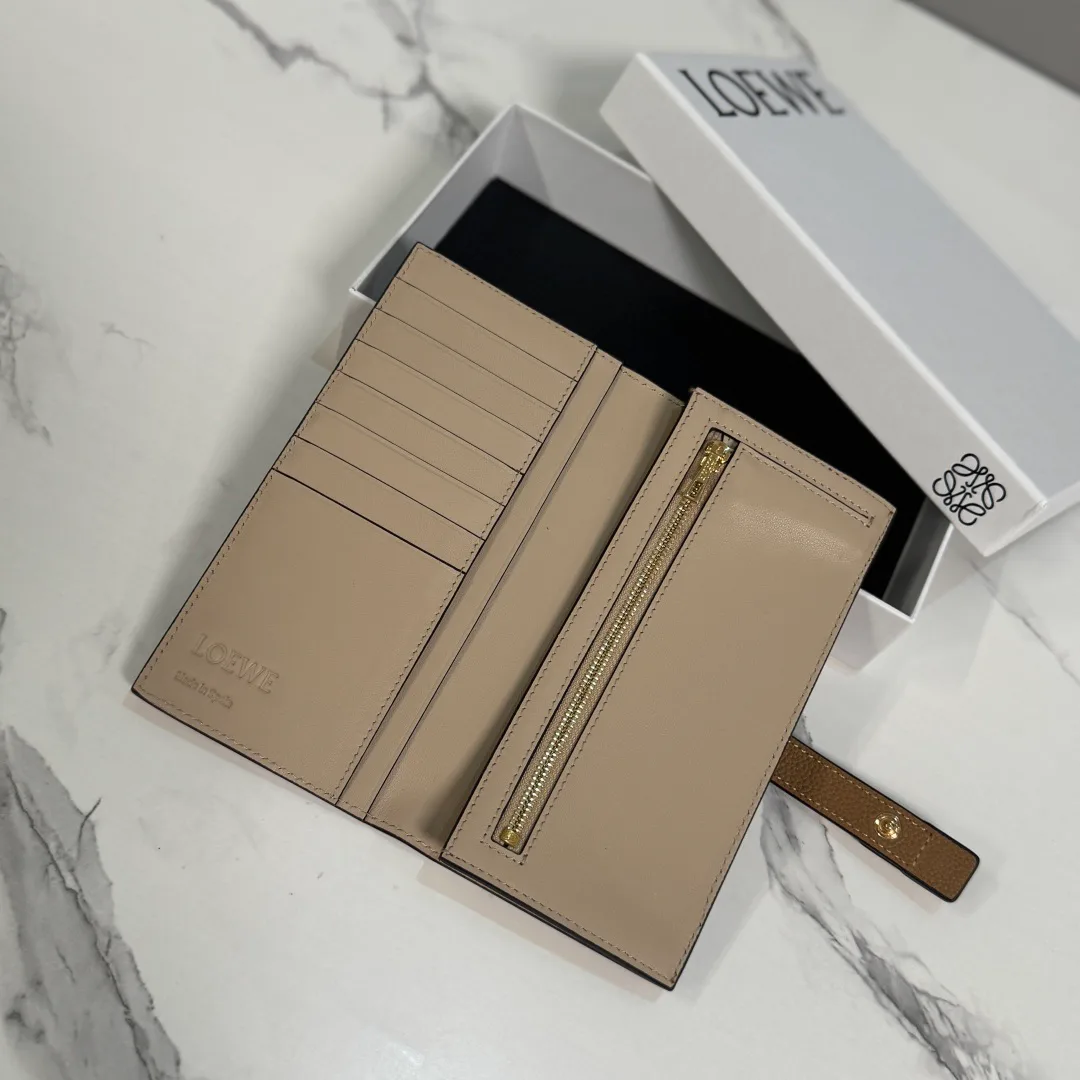 Women's Clutches LOEWE 17331703