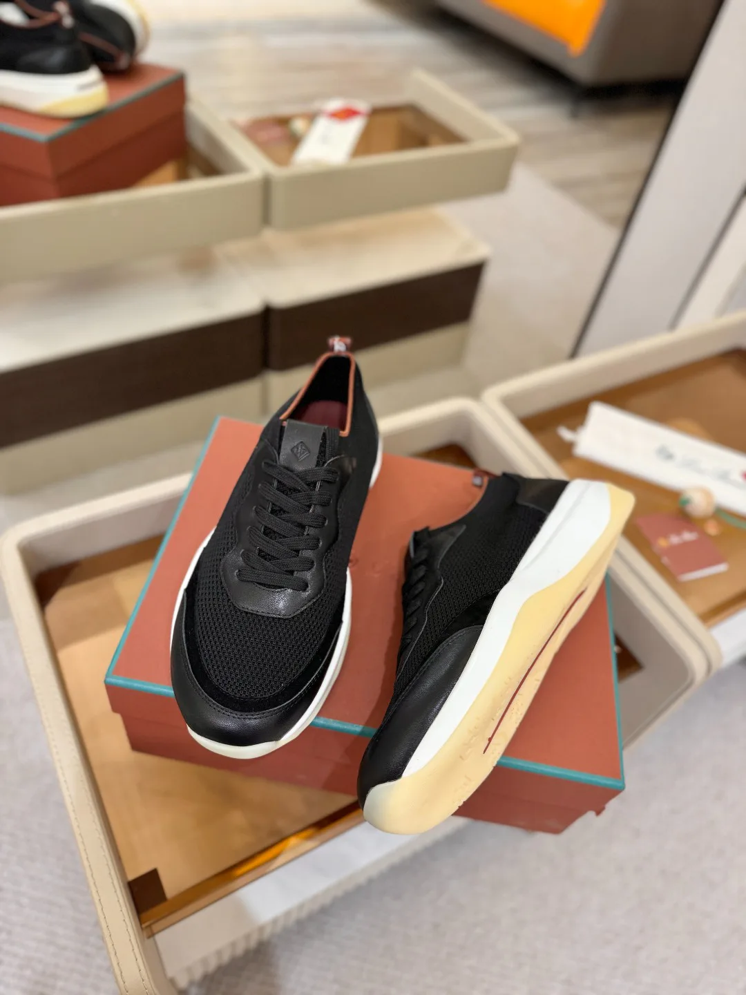 Men's Sneakers LORO PIANA 18039624