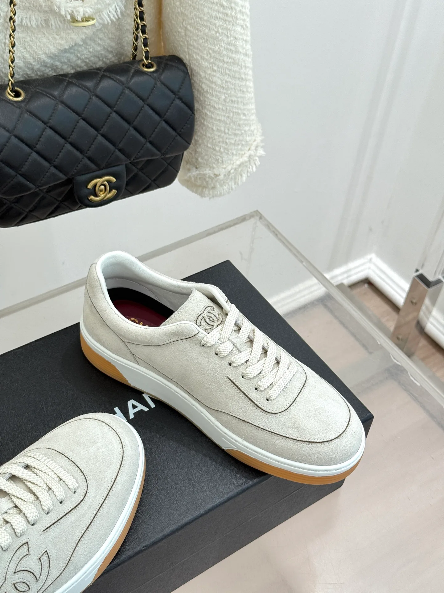 Women's Sneakers CHANEL 18154785