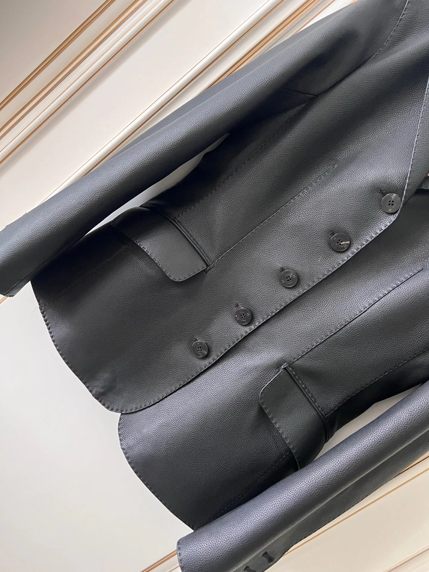 Women's Leather Jackets And Sheepskin Coats HERMES 17913339