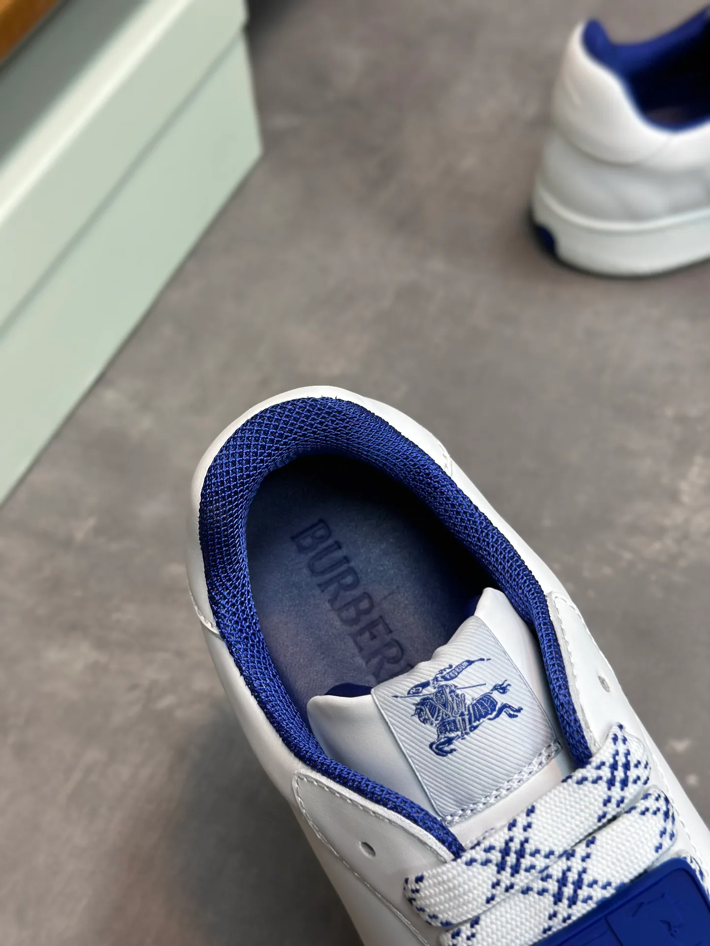 Women's Sneakers BURBERRY 17420344