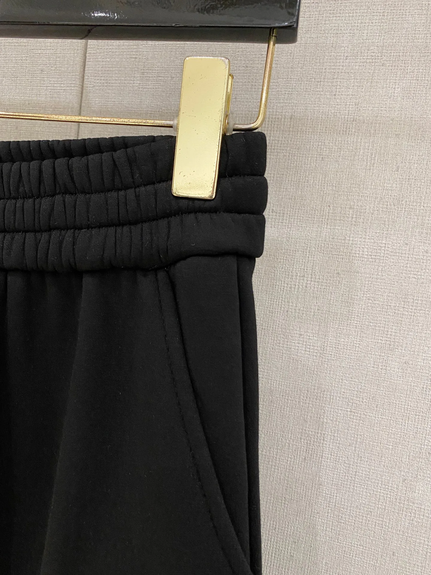 Men's Trousers MONCLER 18246764