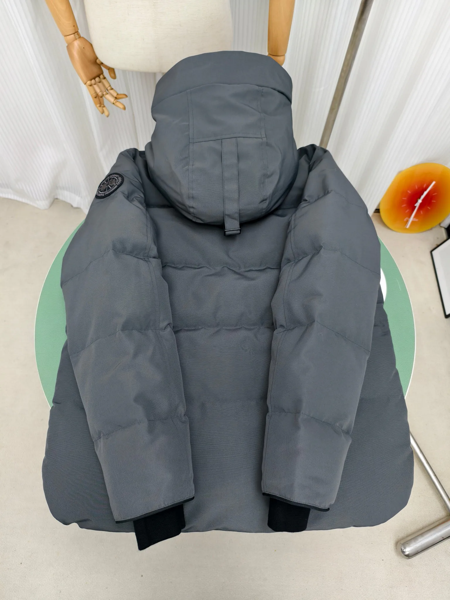 Куртки И Пуховики Мужские Canada Goose 18684534