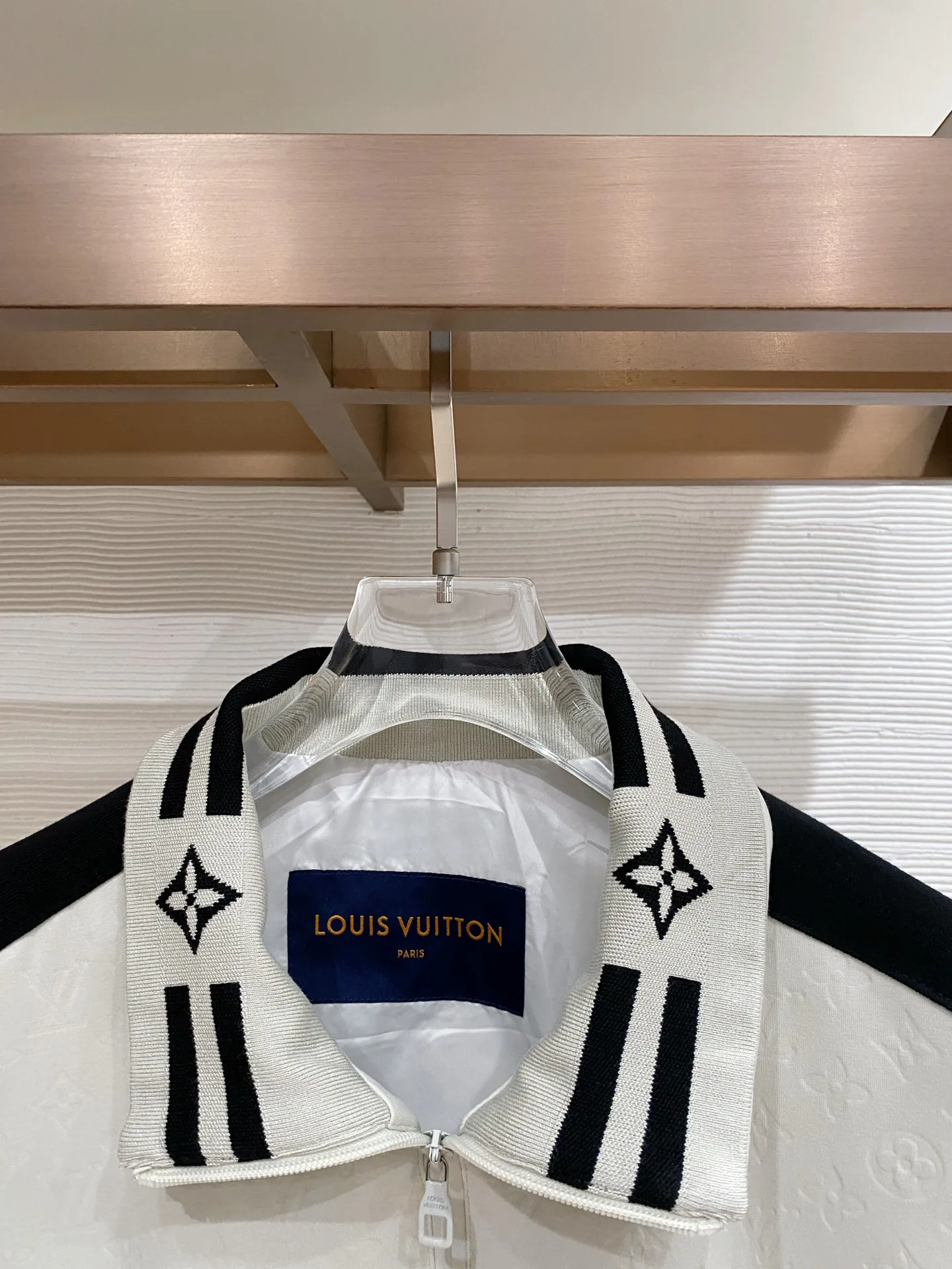Men's Jackets And Down Jackets LOUIS VUITTON 18140219
