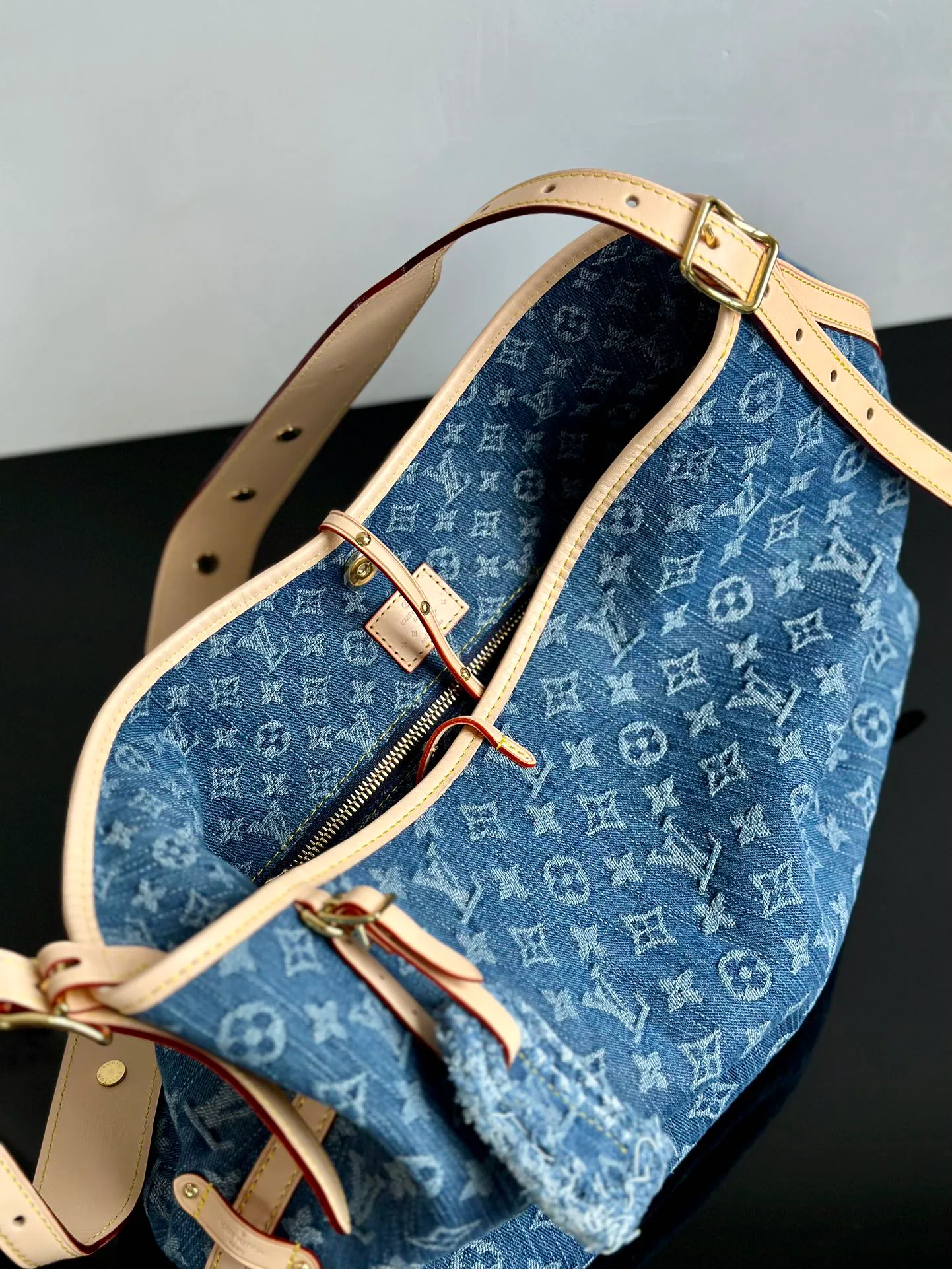 Women's Classic Handbags LOUIS VUITTON 18376466