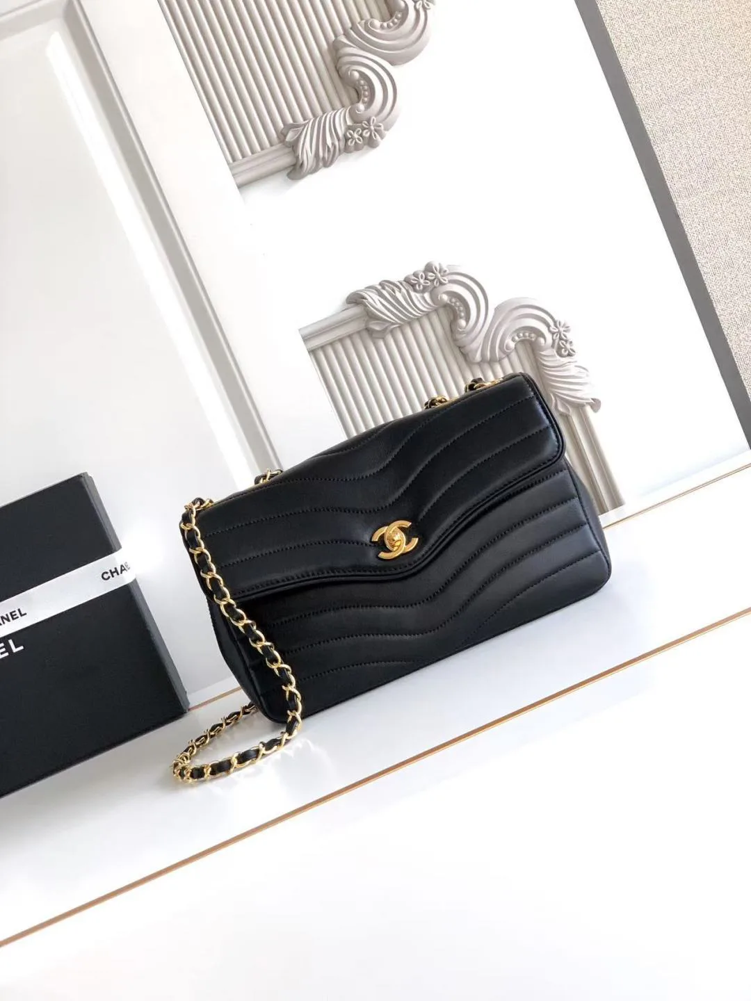 Women's Classic Handbags CHANEL 18058120