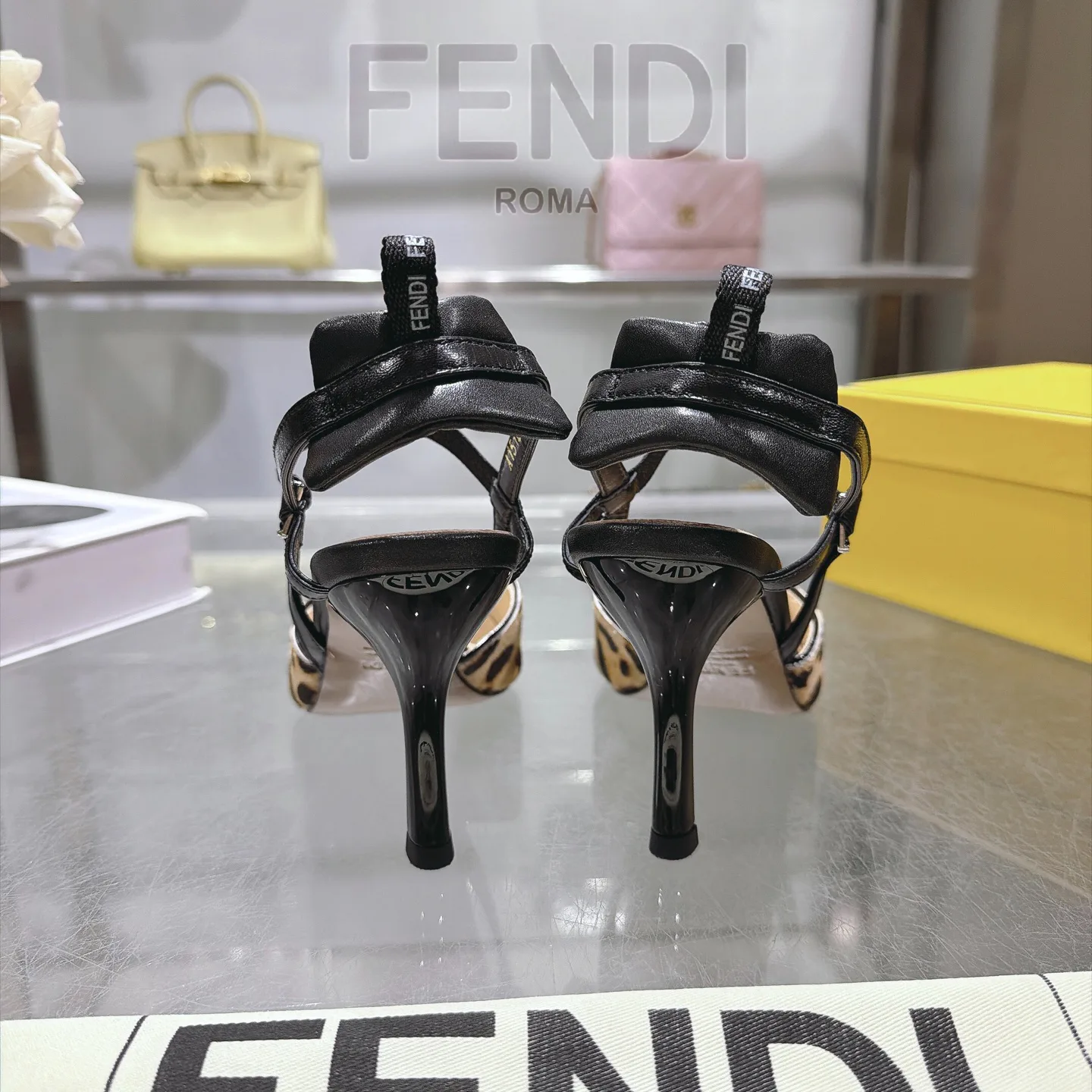 Women's Heels FENDI 18247855
