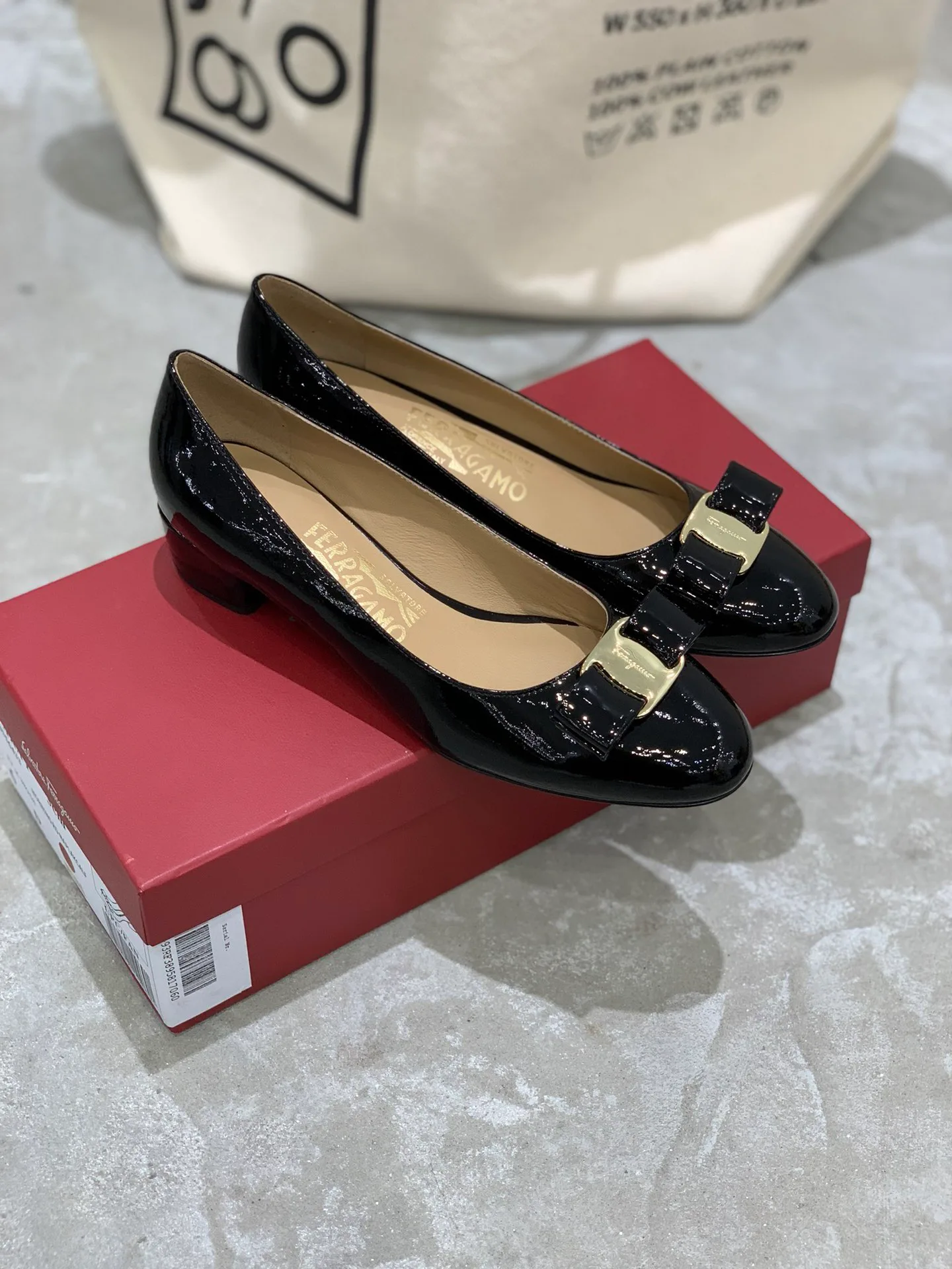 Women's Ballet Flats SALVATORE FERRAGAMO 18340689