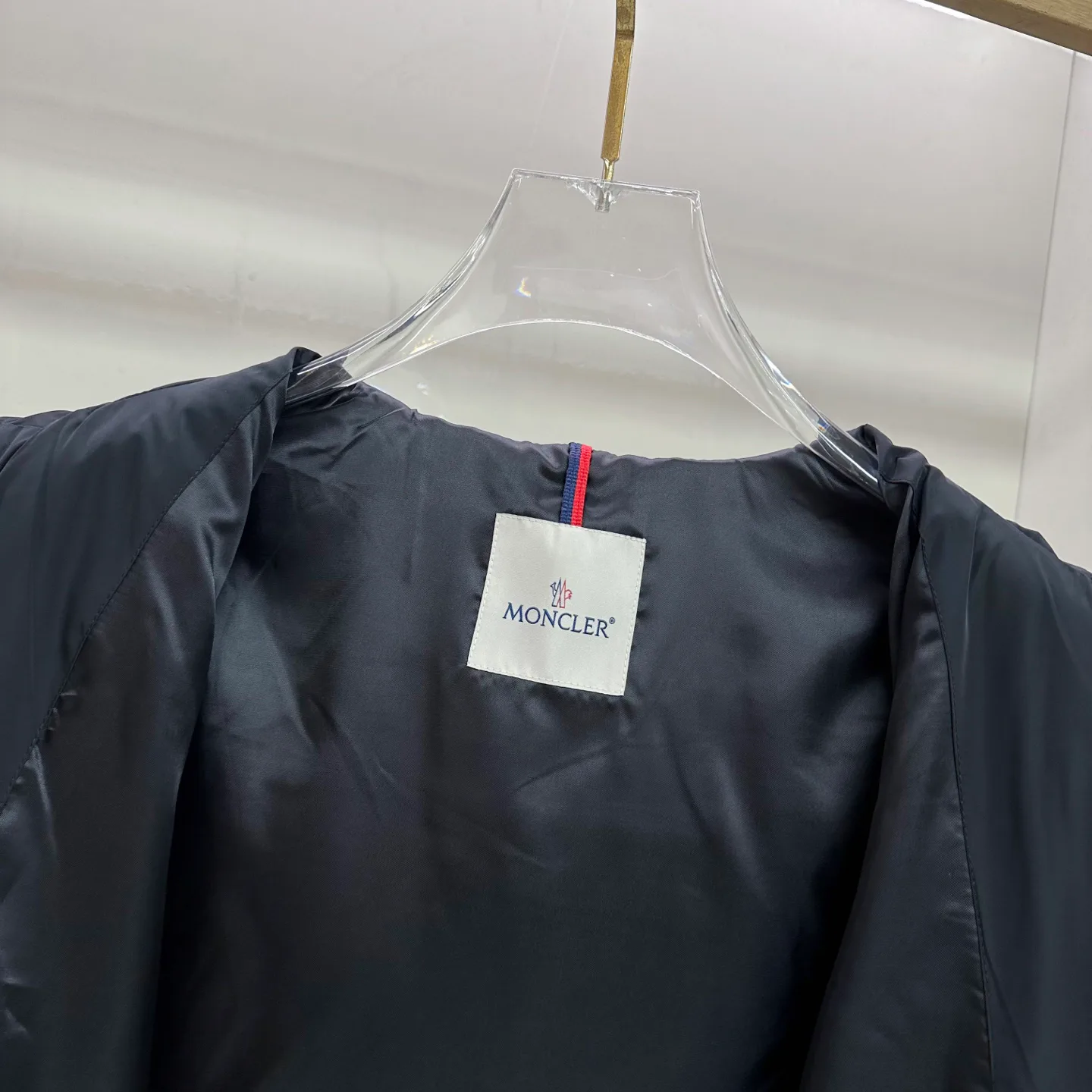 Men's Jackets And Down Jackets MONCLER 18140239