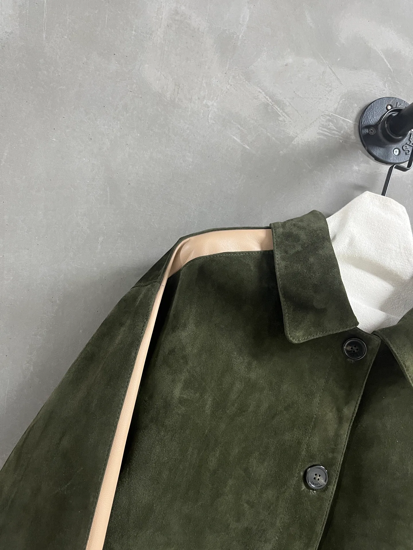 Women's Leather Jackets And Sheepskin Coats LOEWE 18172879