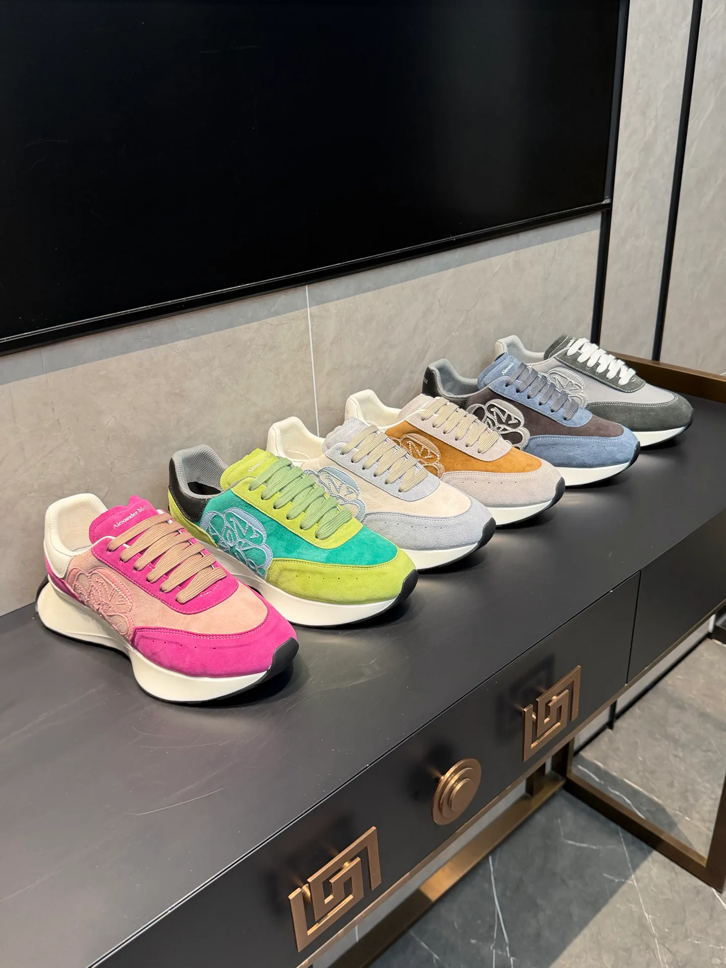 Women's Sneakers ALEXANDER MCQUEEN 18363894