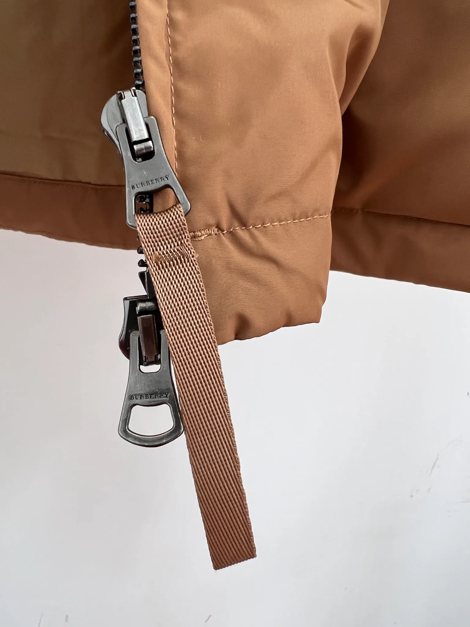 Women's Jackets And Down Jackets BURBERRY 18415755