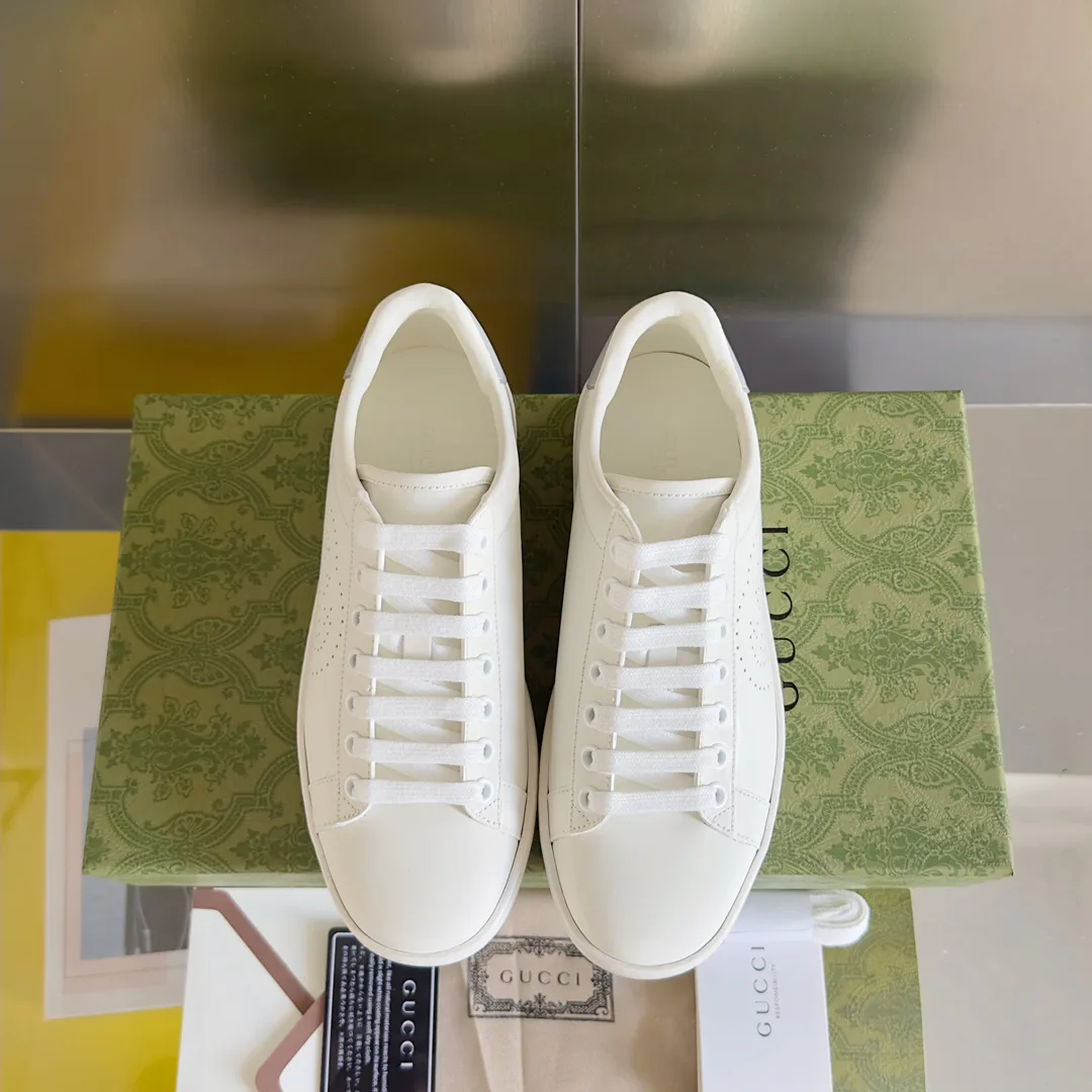 Women's Sneakers GUCCI 17620481