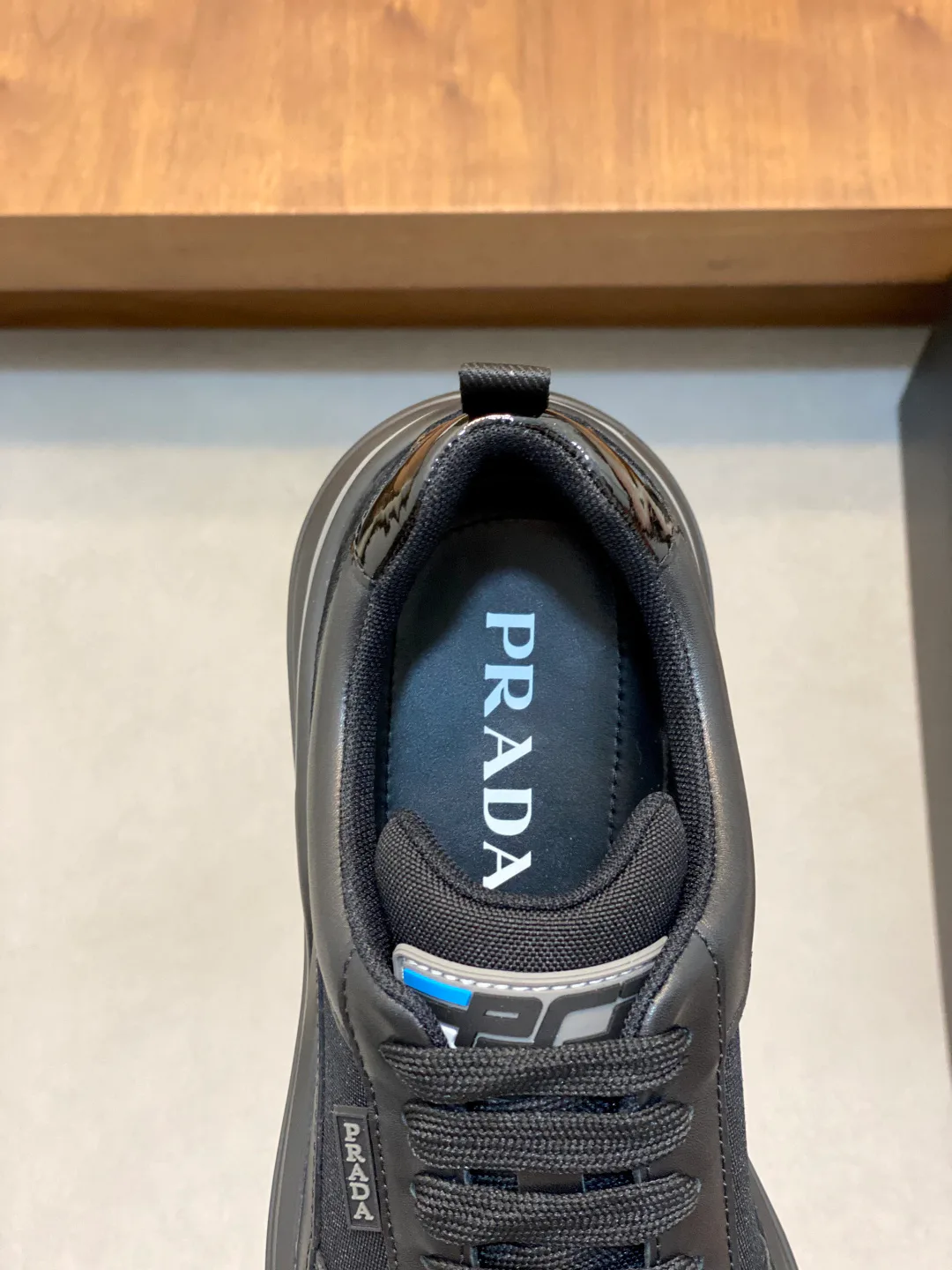 Men's Sneakers PRADA 17809331