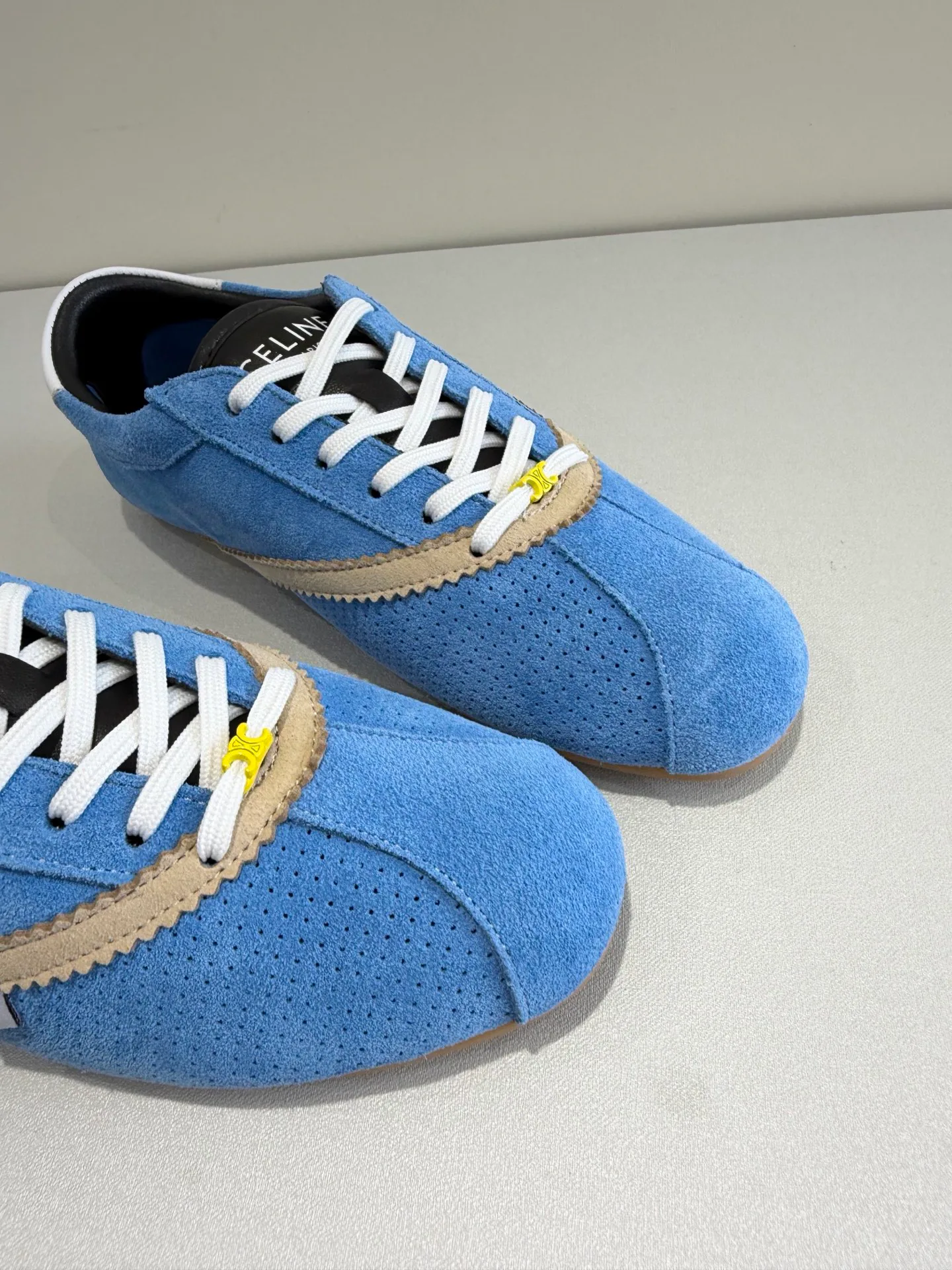 Women's Sneakers CELINE 17977144