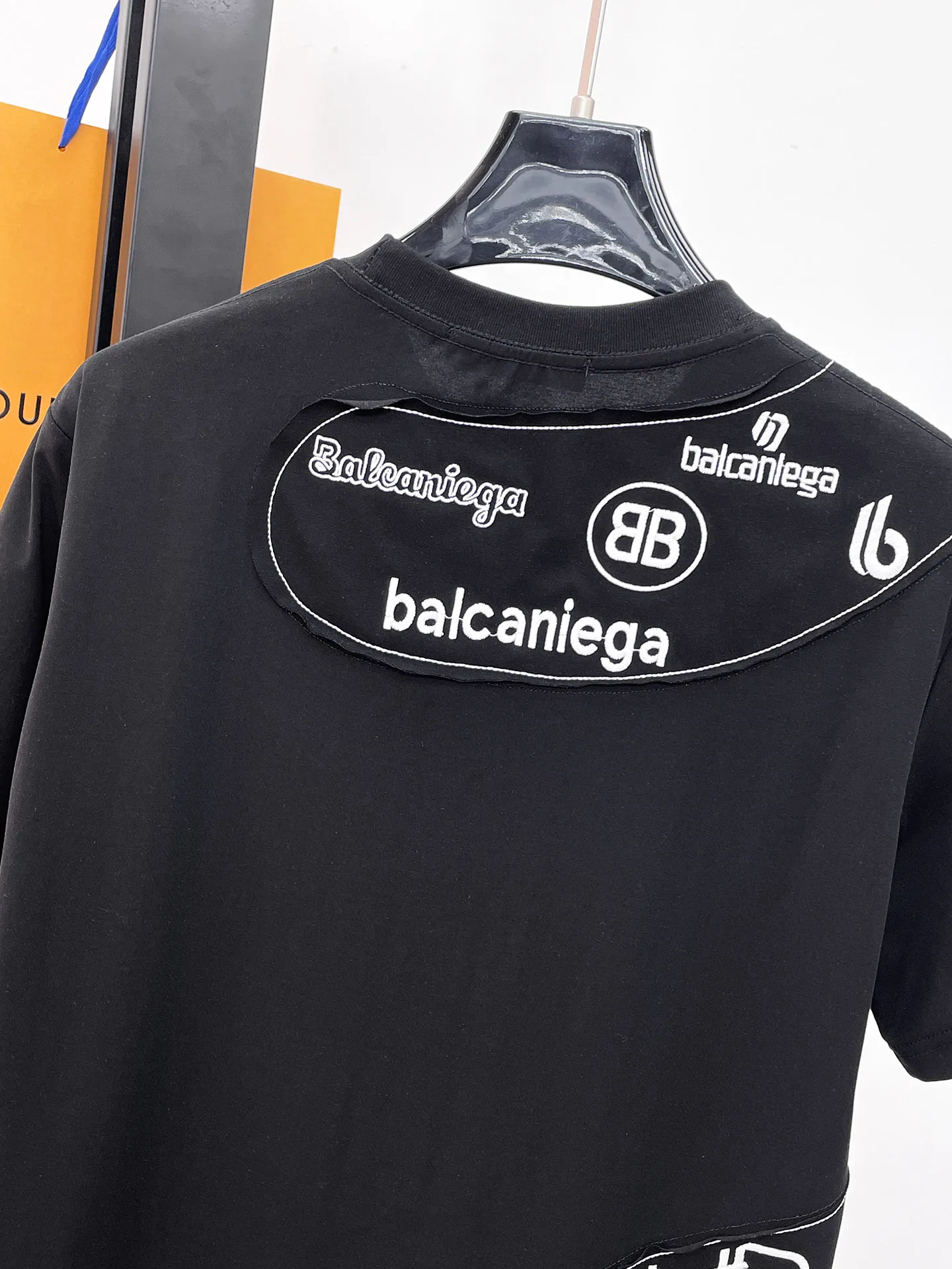 Men's T-Shirts BALENCIAGA 17371102