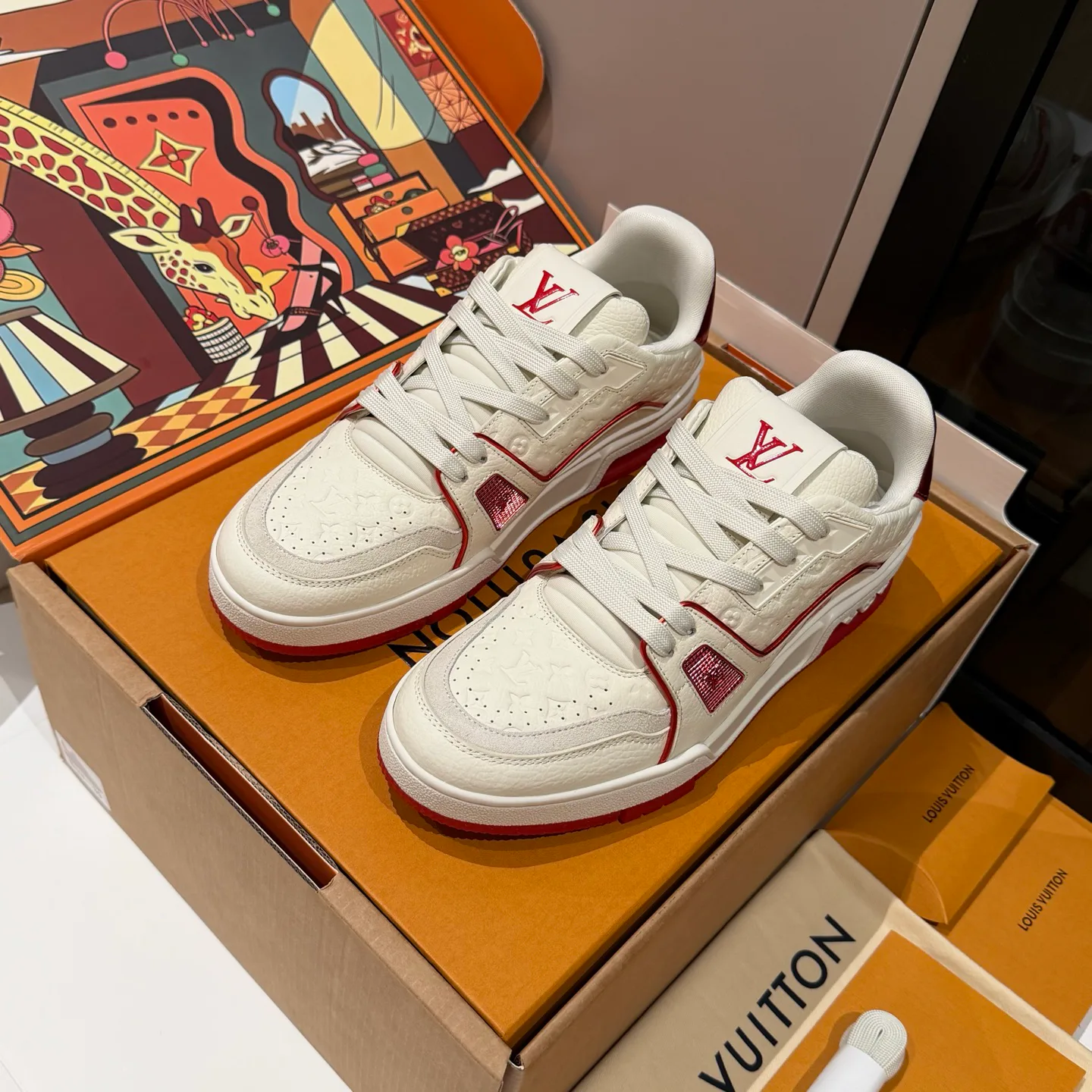 Men's Sneakers LOUIS VUITTON 18121552