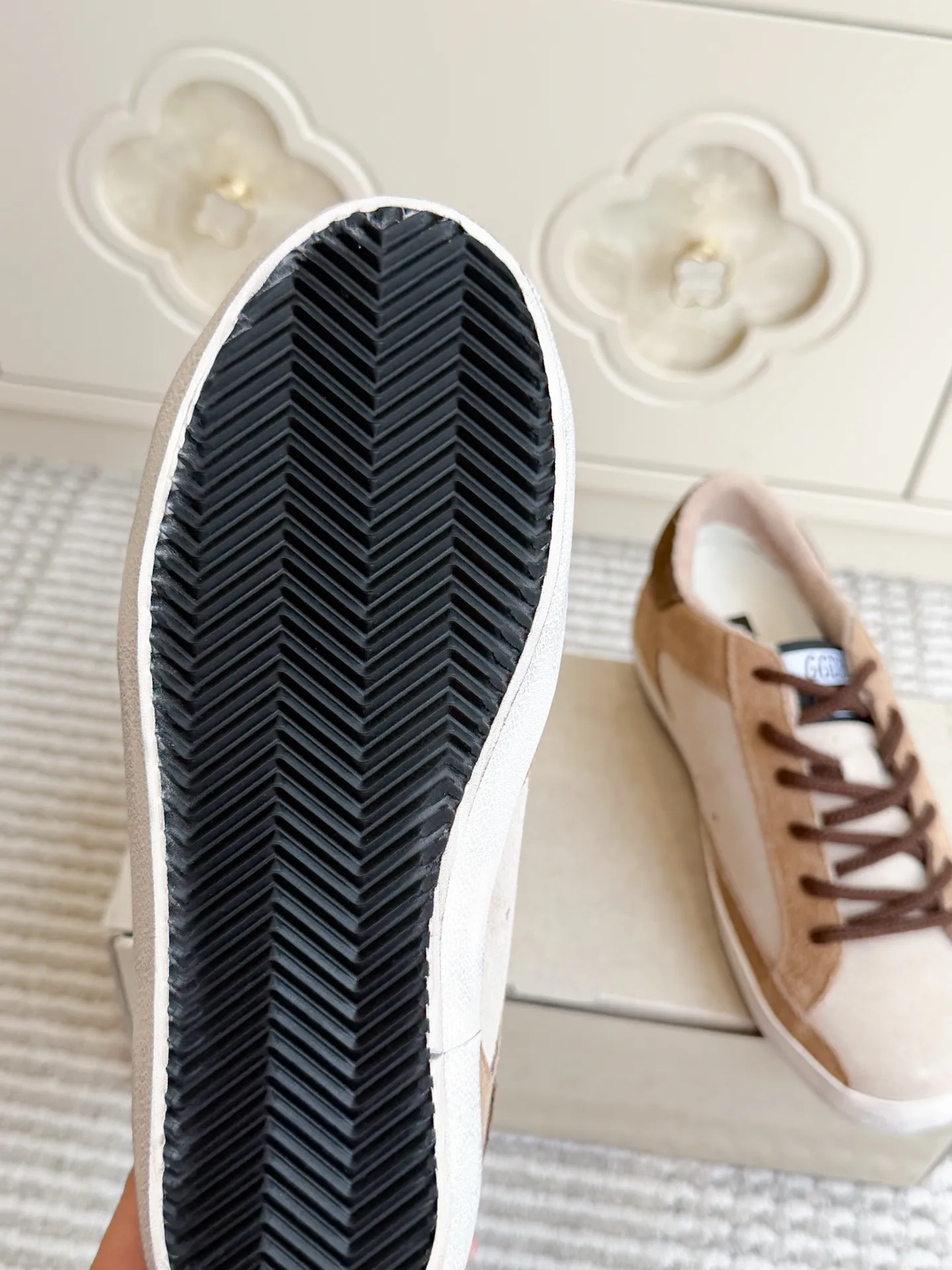Women's Sneakers GOLDEN GOOSE 18360500