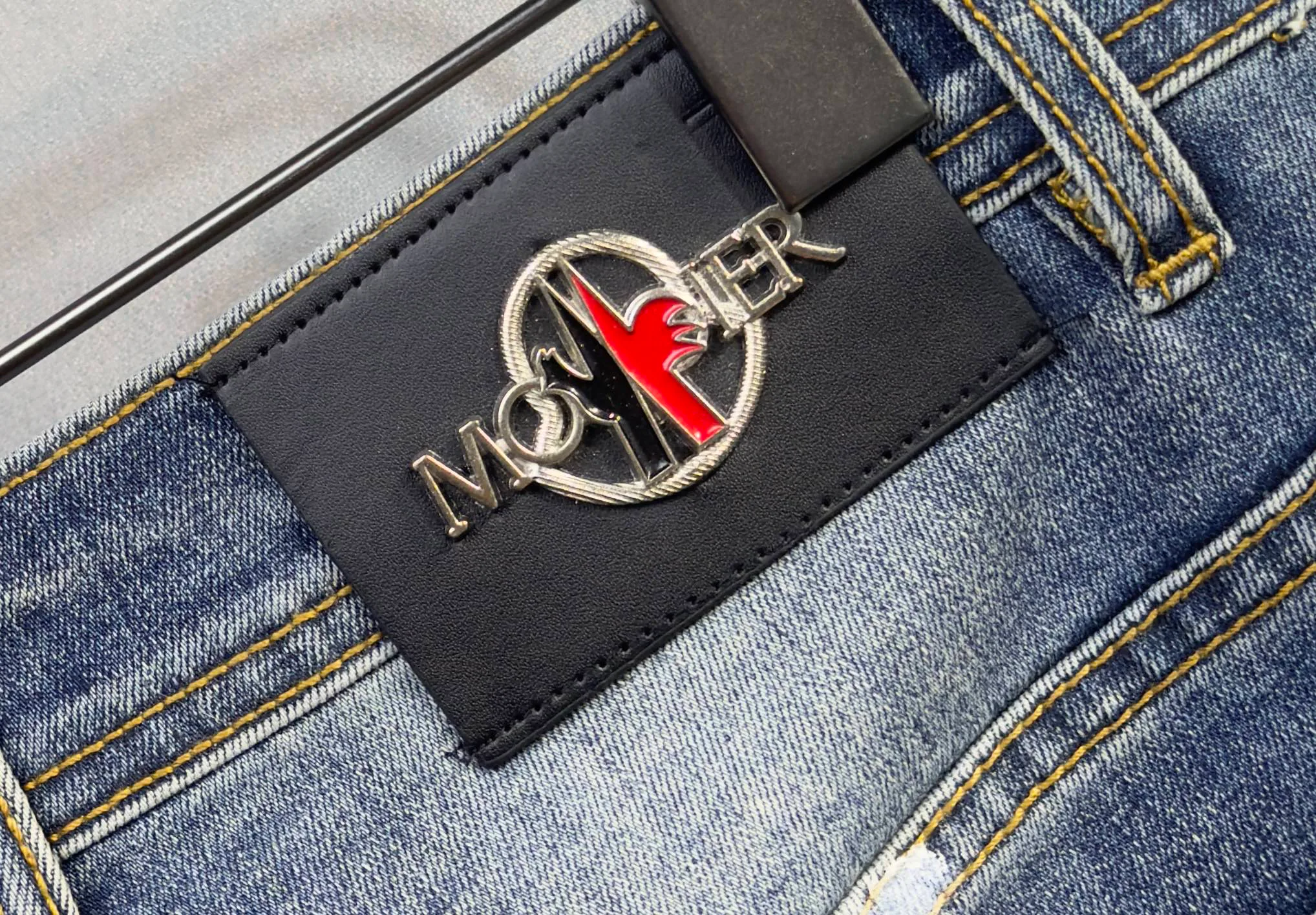 Men's Jeans MONCLER 18098372