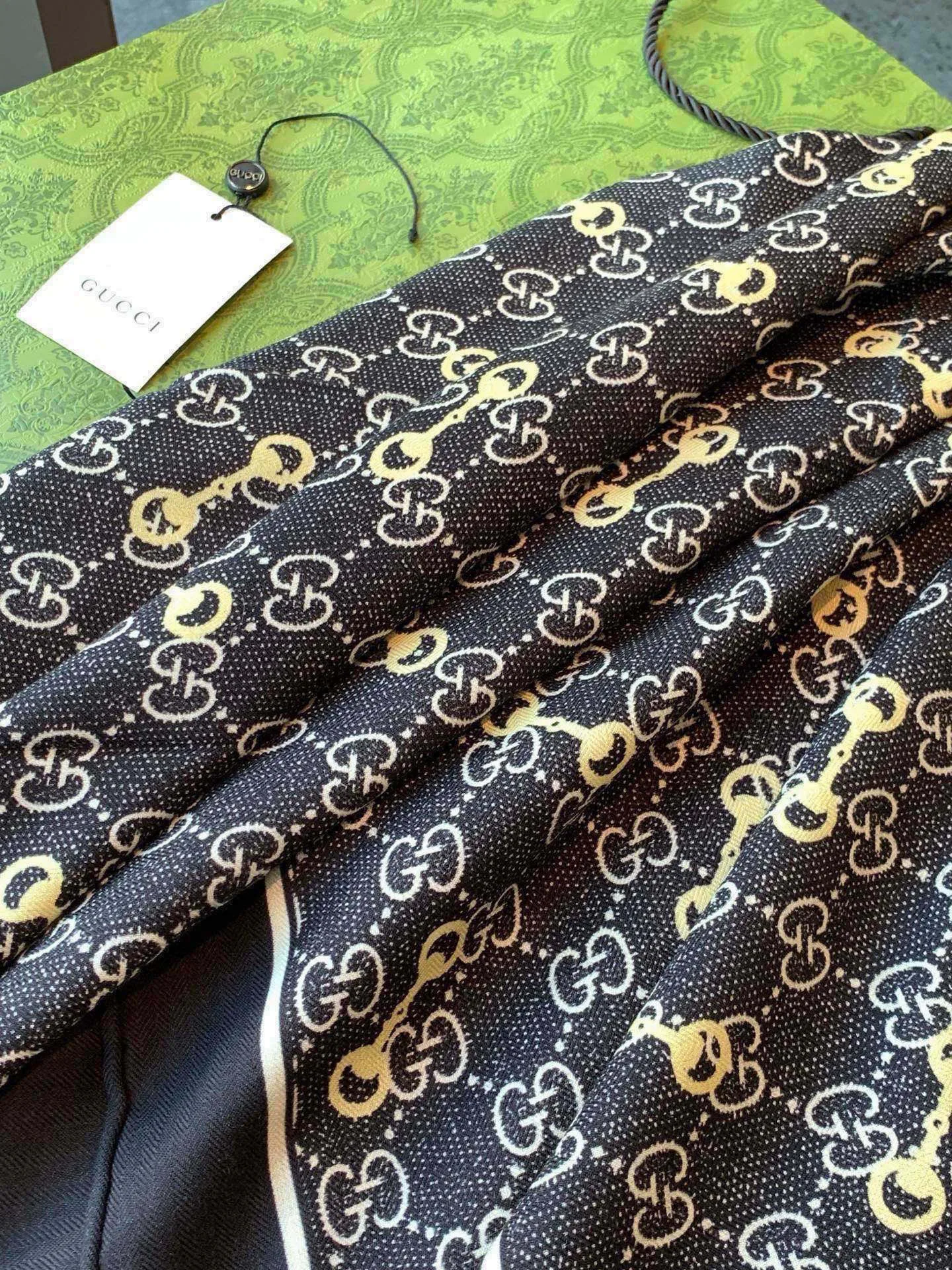 Scarves GUCCI 17543254