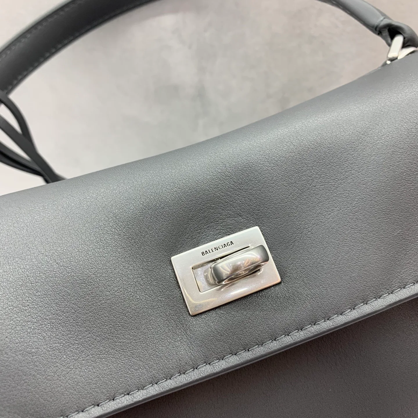 Women's Classic Handbags BALENCIAGA 18136510