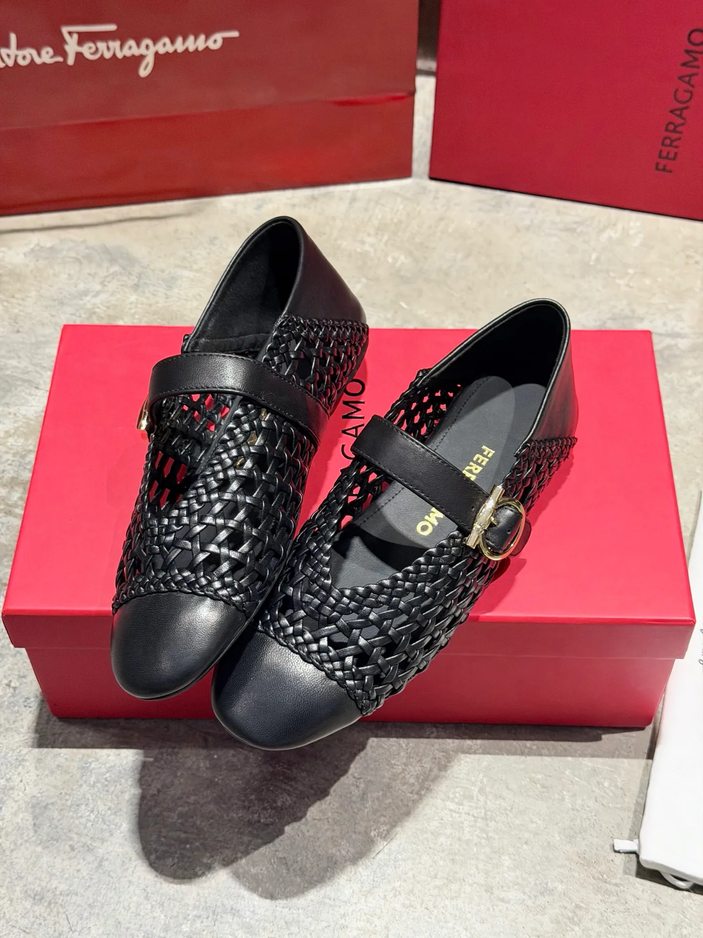 Women's Ballet Flats SALVATORE FERRAGAMO 17642560