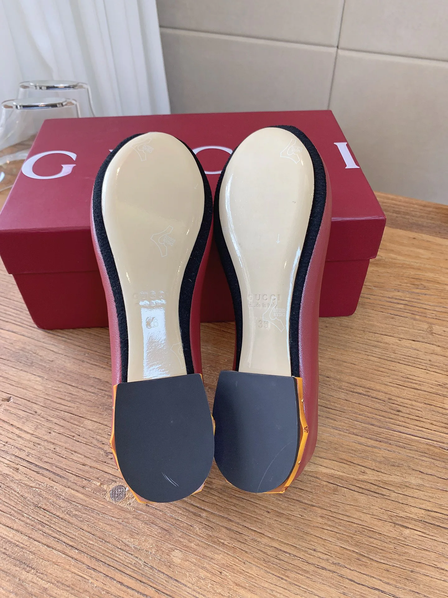 Women's Ballet Flats GUCCI 18159964