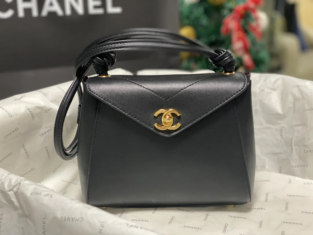 Women's Classic Handbags CHANEL 17909675
