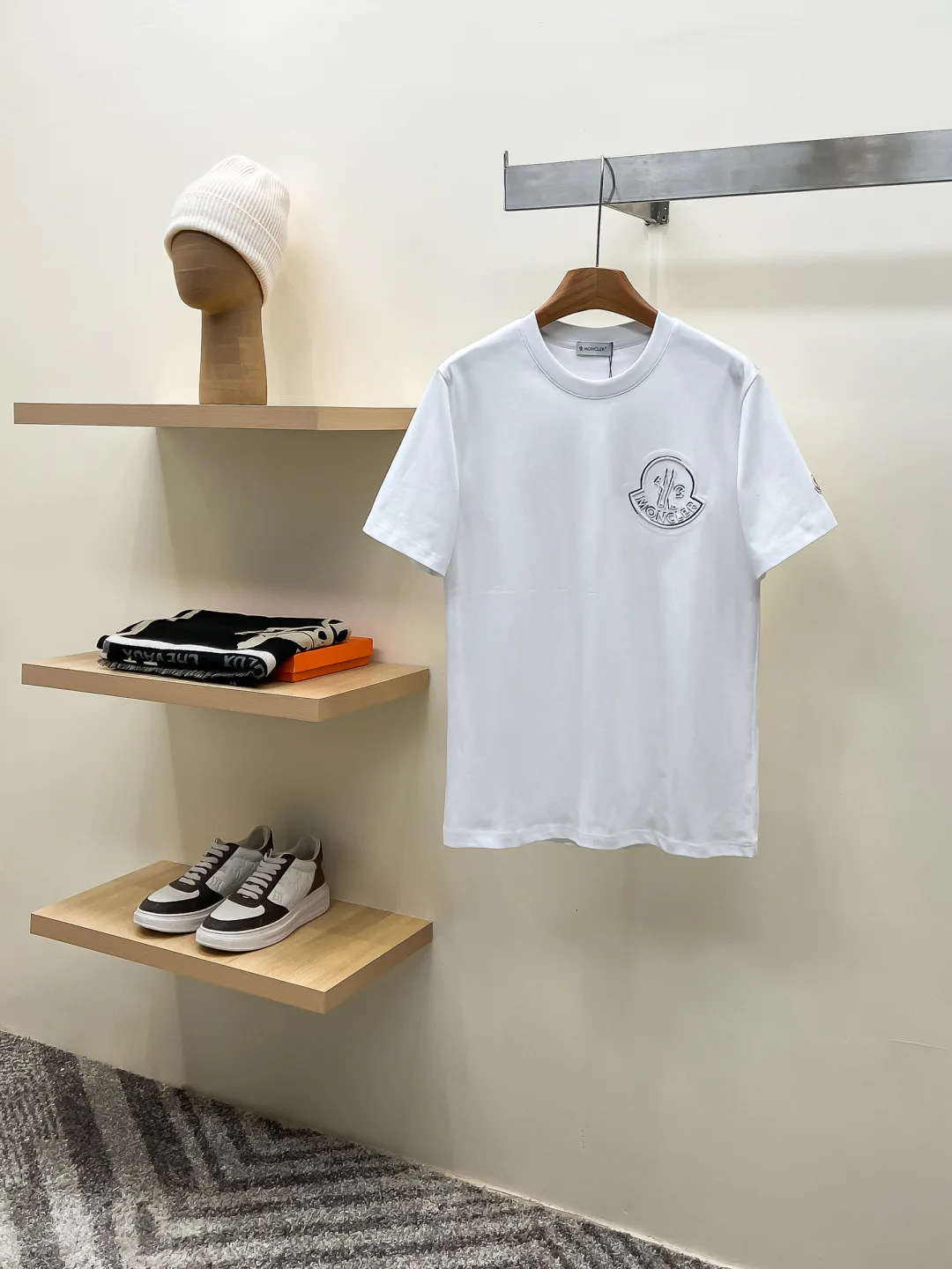 Men's T-Shirts MONCLER 18499396