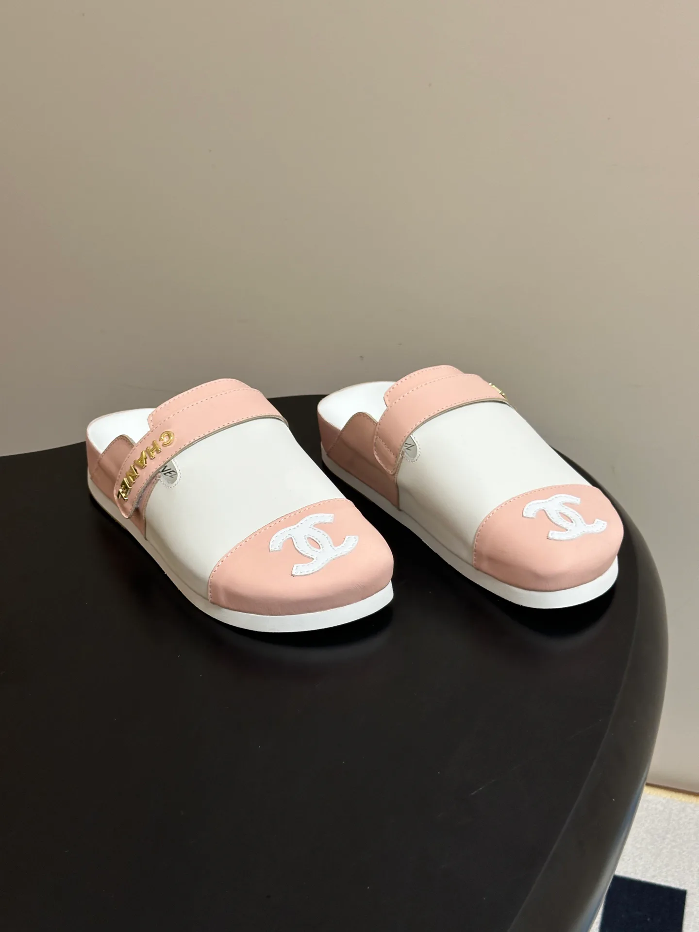 Women's Mules And Clogs CHANEL 17830297