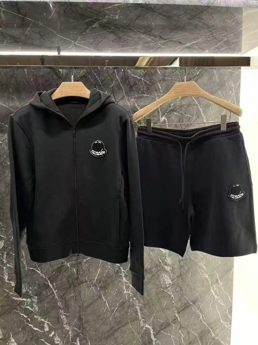 Men's Sweatshirts And Hoodies MONCLER 17571999