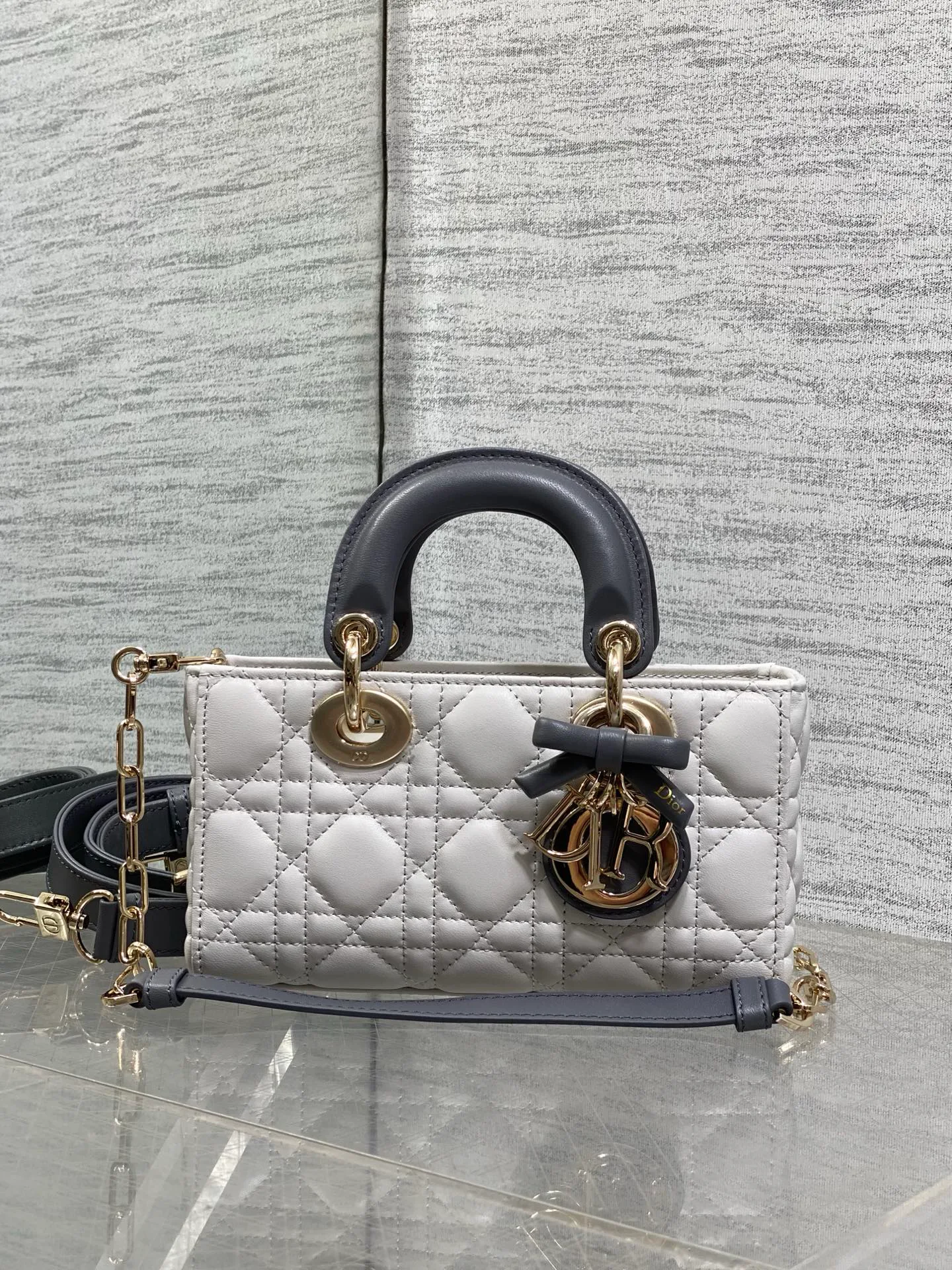 Women's Classic Handbags CHRISTIAN DIOR 18392942