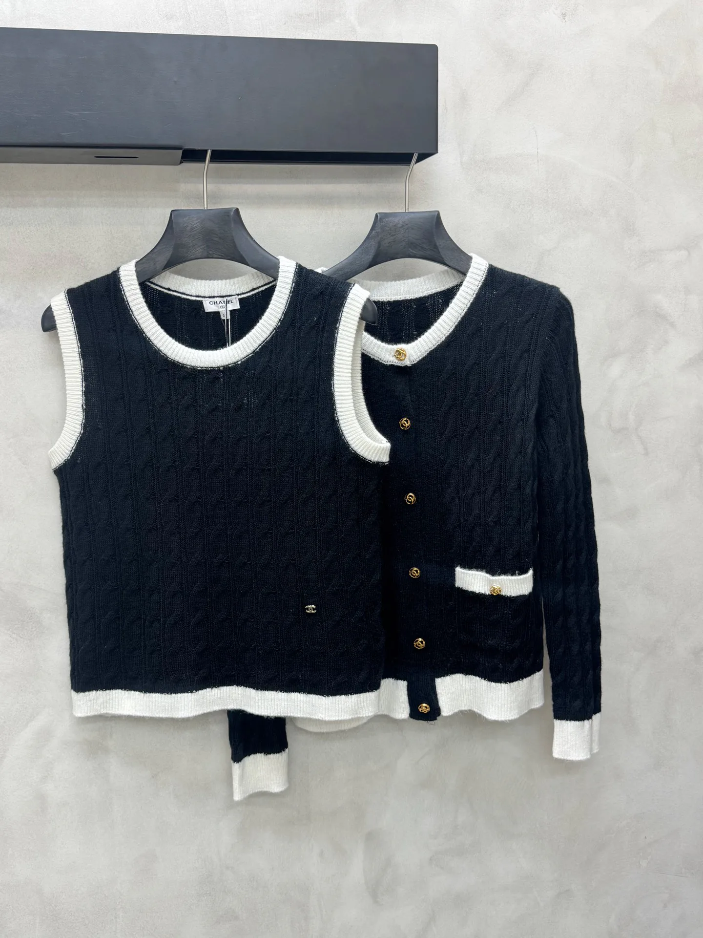 Women's Vests CHANEL 18138283