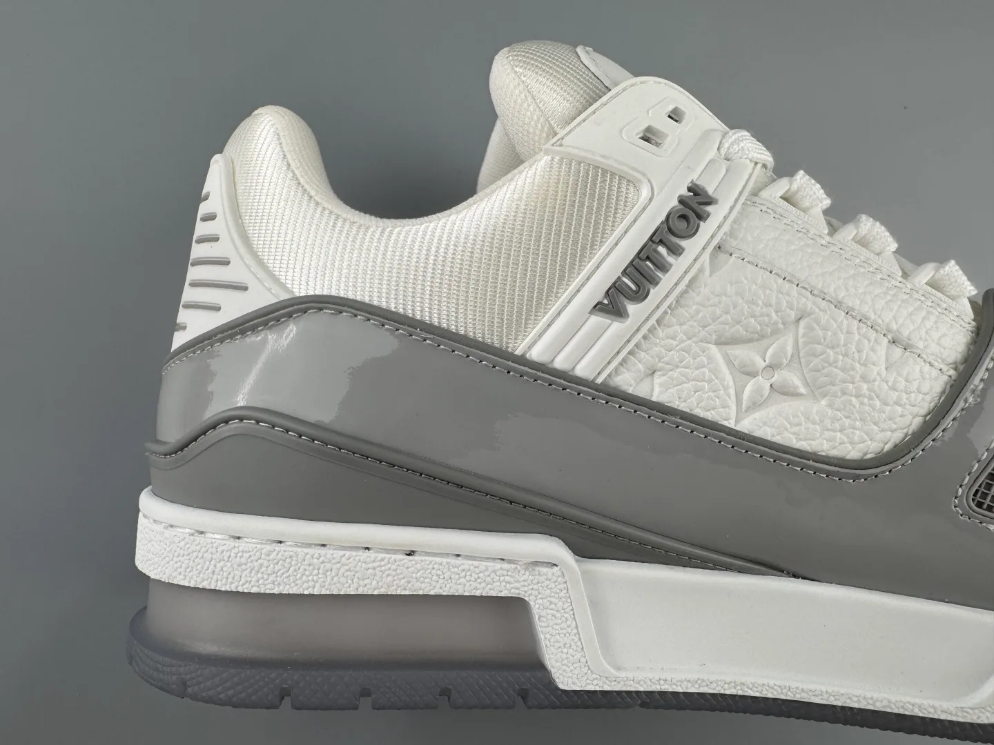 Men's Sneakers LOUIS VUITTON 17293061