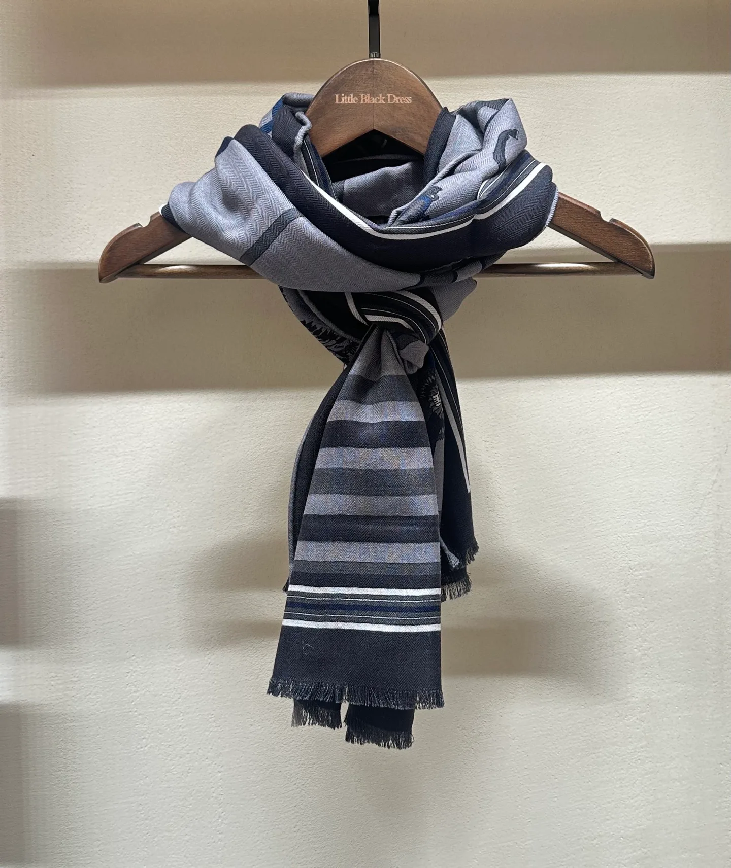 Scarves HERMES 18222475