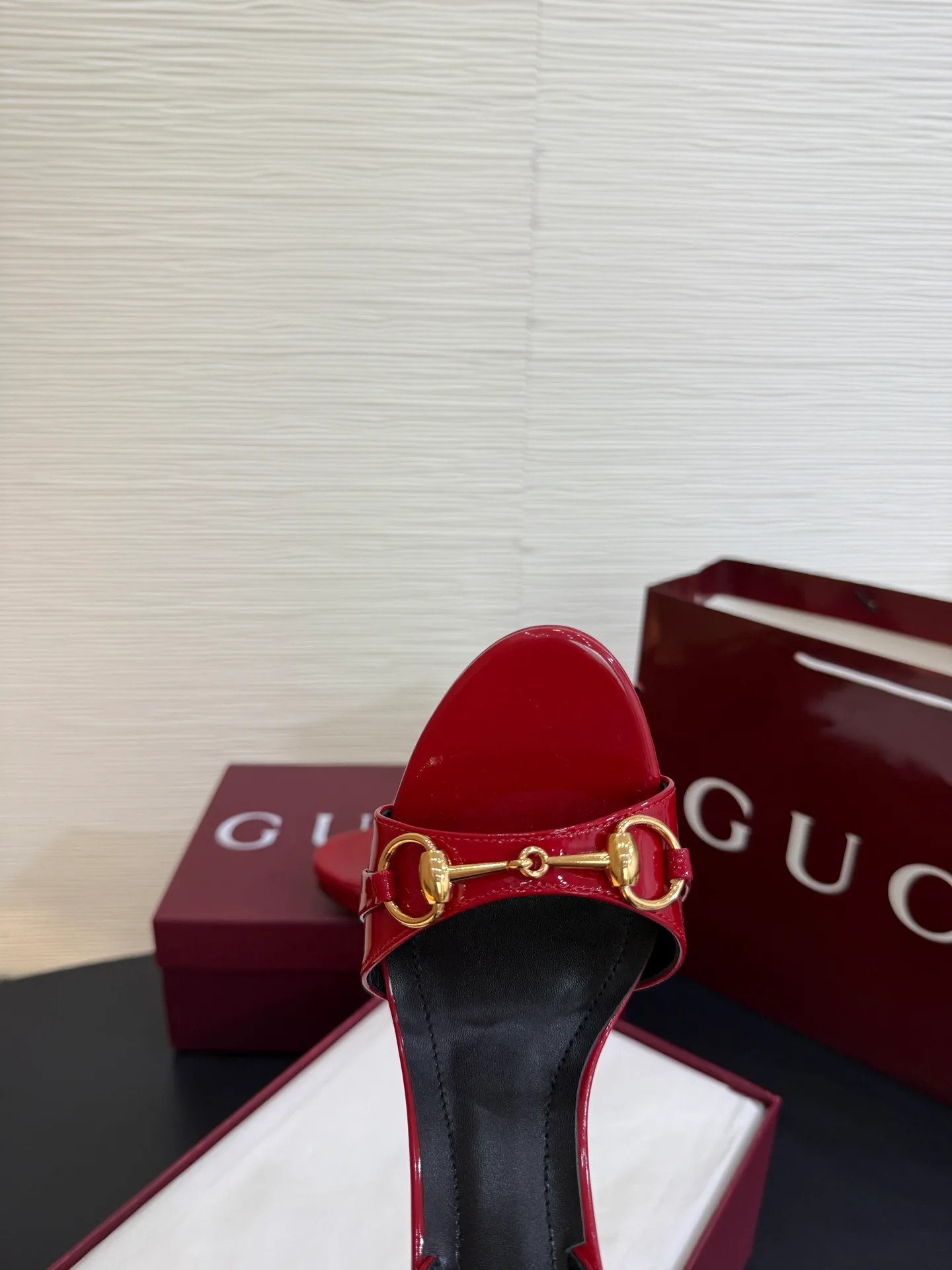 Women's Open-Toe Sandals GUCCI 18071178