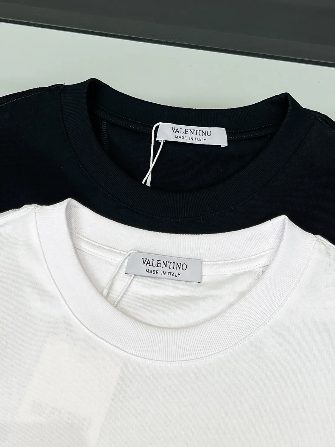 Men's T-Shirts VALENTINO 18499428